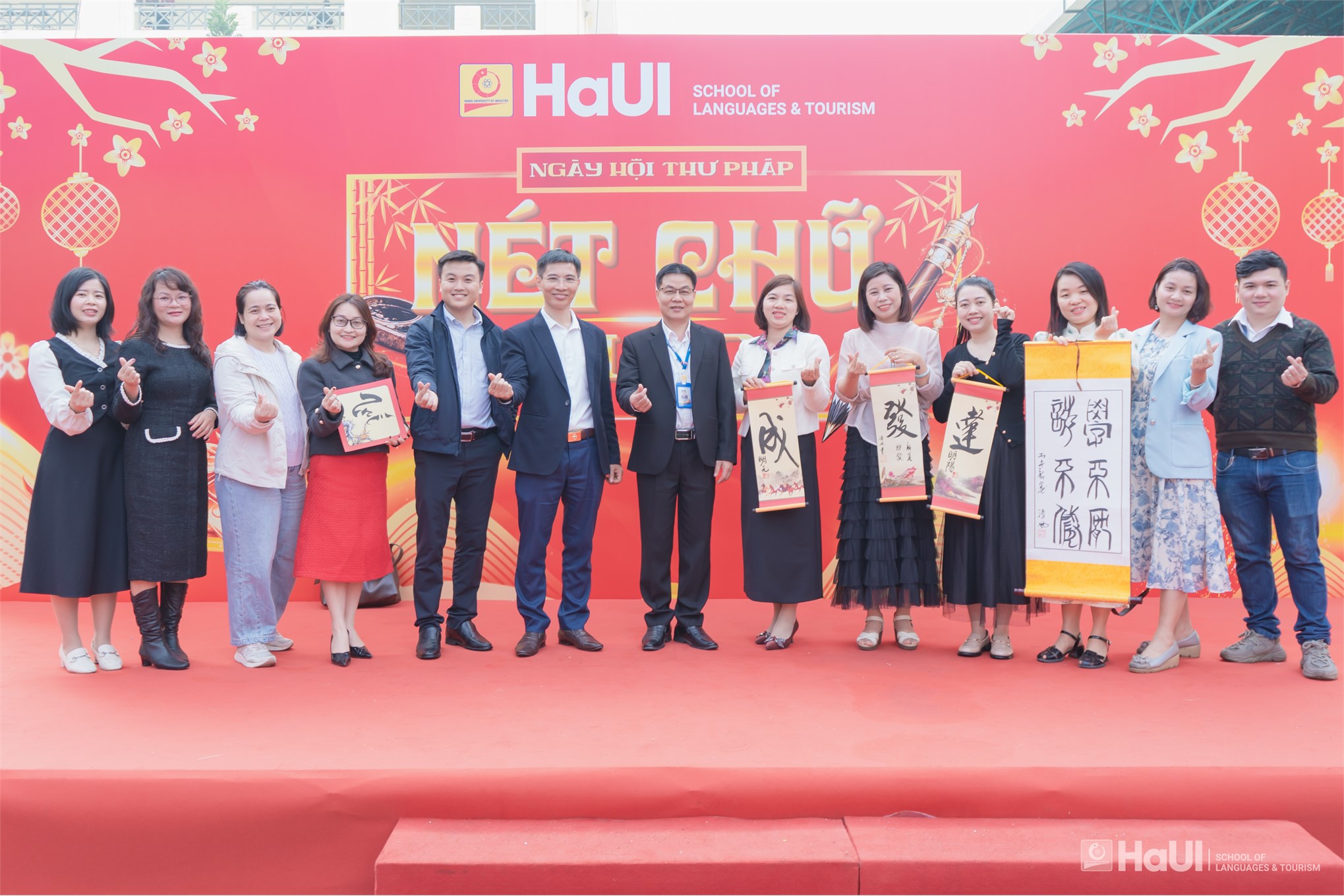 Nét chữ tài hoa 2026: Thông điệp bình an đầu xuân