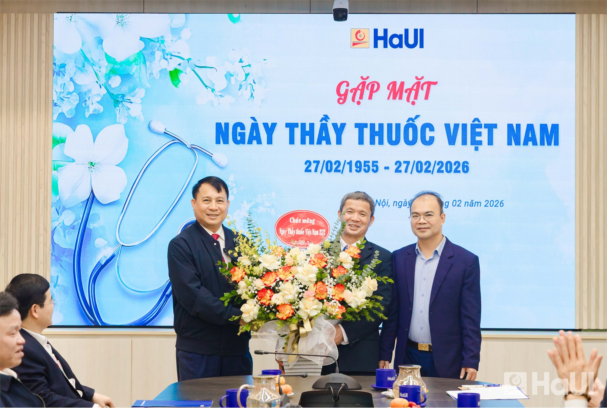 Tôn vinh đội ngũ y bác sĩ tại Đại học Công nghiệp Hà Nội