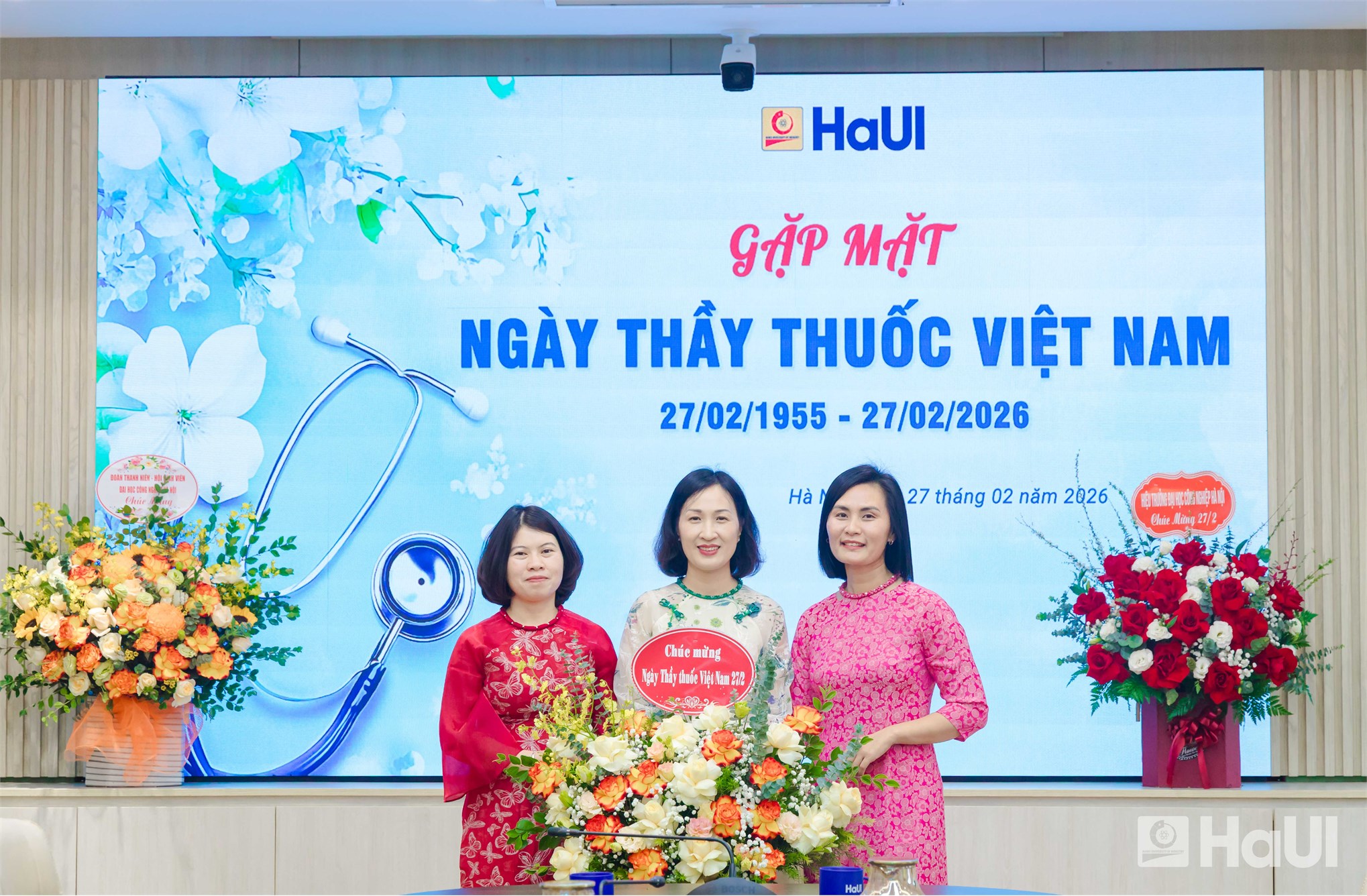 Tôn vinh đội ngũ y bác sĩ tại Đại học Công nghiệp Hà Nội