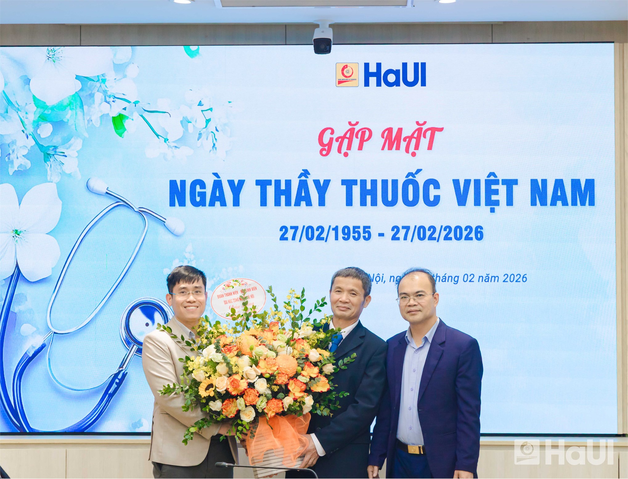 Tôn vinh đội ngũ y bác sĩ tại Đại học Công nghiệp Hà Nội