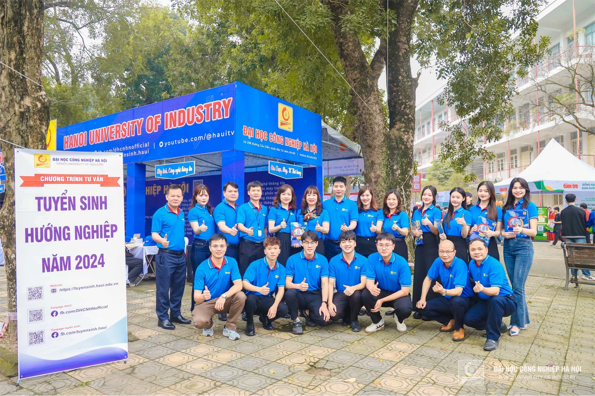 Học bổng khuyến khích học tập HaUI - Động lực trong hành trình trinh phục tương lai của sinh viên