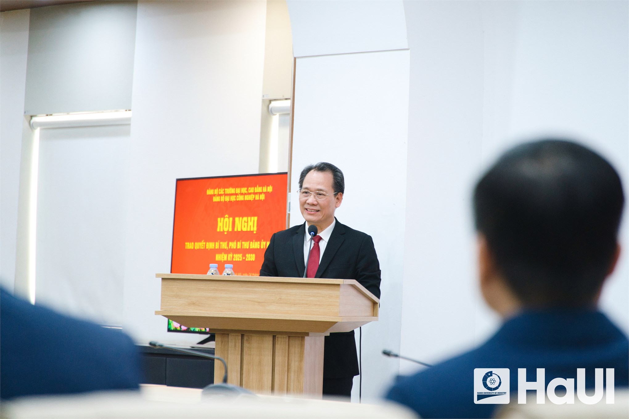 Đại học Công nghiệp Hà Nội tổ chức Hội nghị trao quyết định Bí thư, Phó Bí thư Đảng ủy nhiệm kỳ 2025 - 2030