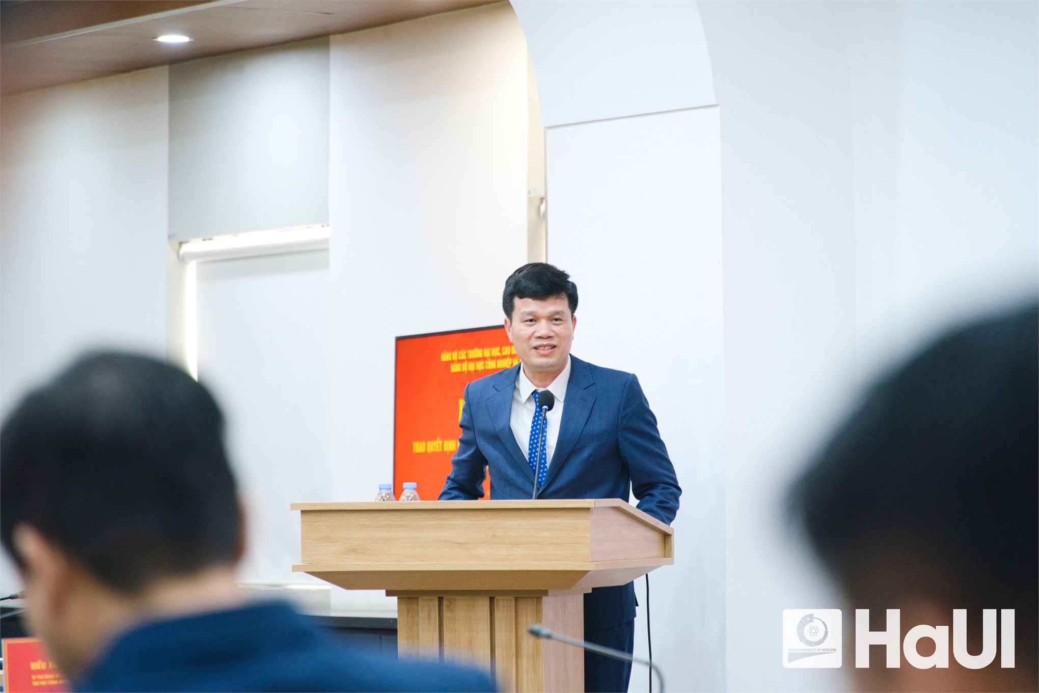 Đại học Công nghiệp Hà Nội tổ chức Hội nghị trao quyết định Bí thư, Phó Bí thư Đảng ủy nhiệm kỳ 2025 - 2030