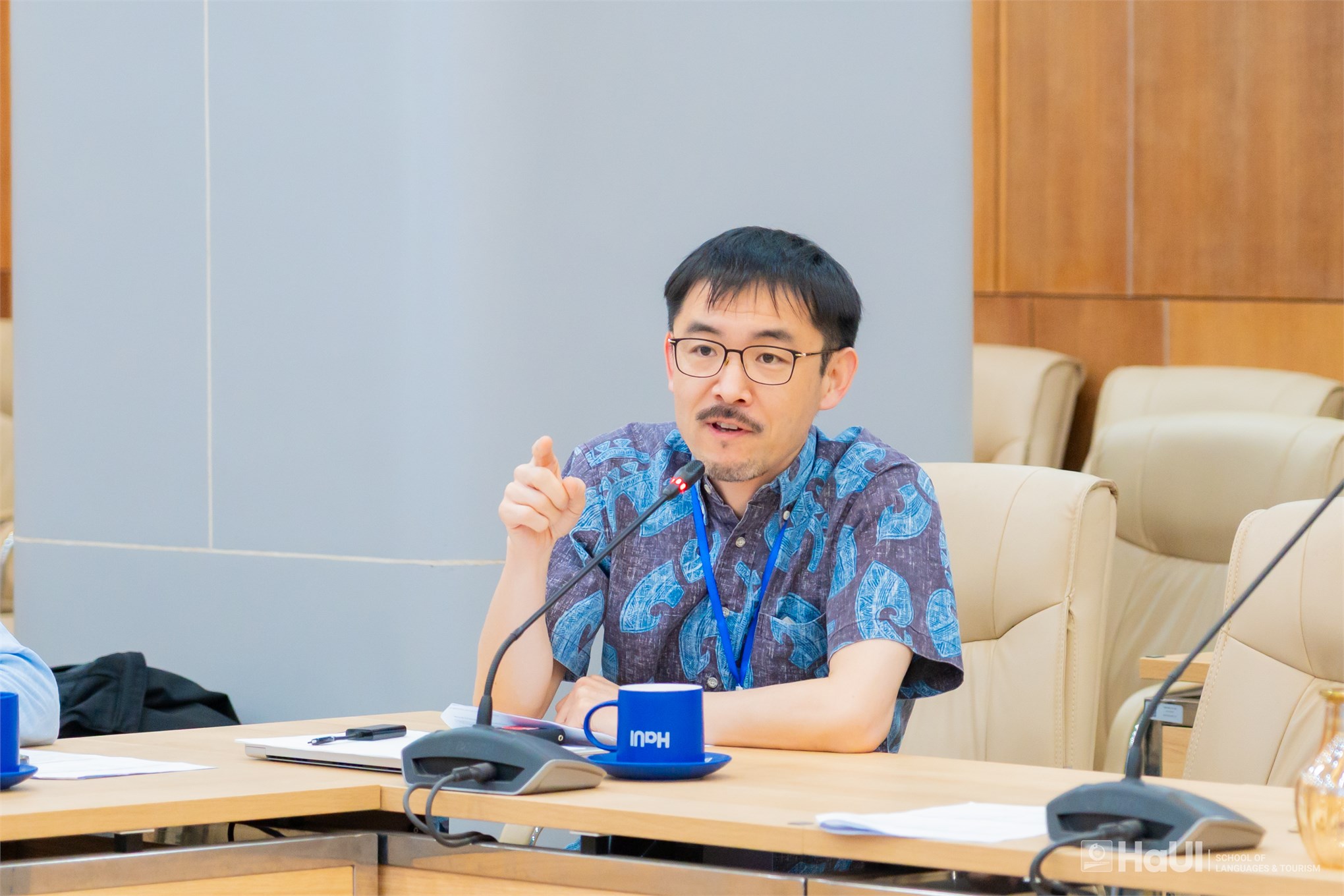 Tọa đàm học thuật quốc tế: Giải mã tương tác ngôn ngữ qua lăng kính phân tích hội thoại