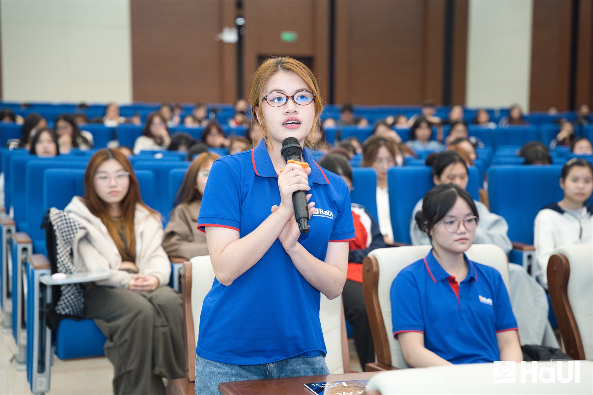 Workshop `Tự động hóa và trí tuệ nhân tạo trong ngành dệt may` tại Đại học Công nghiệp Hà Nội
