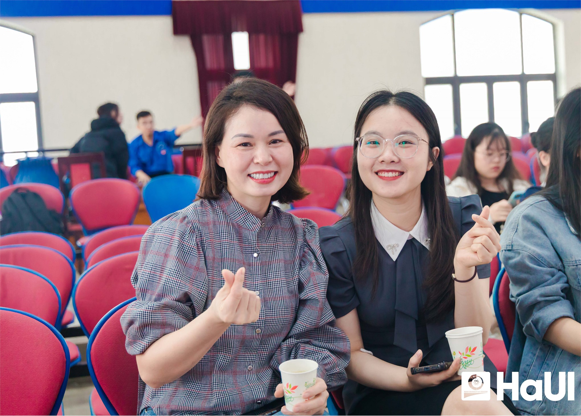 Xuân hồng HaUI: Trao yêu thương - Gieo sự sống