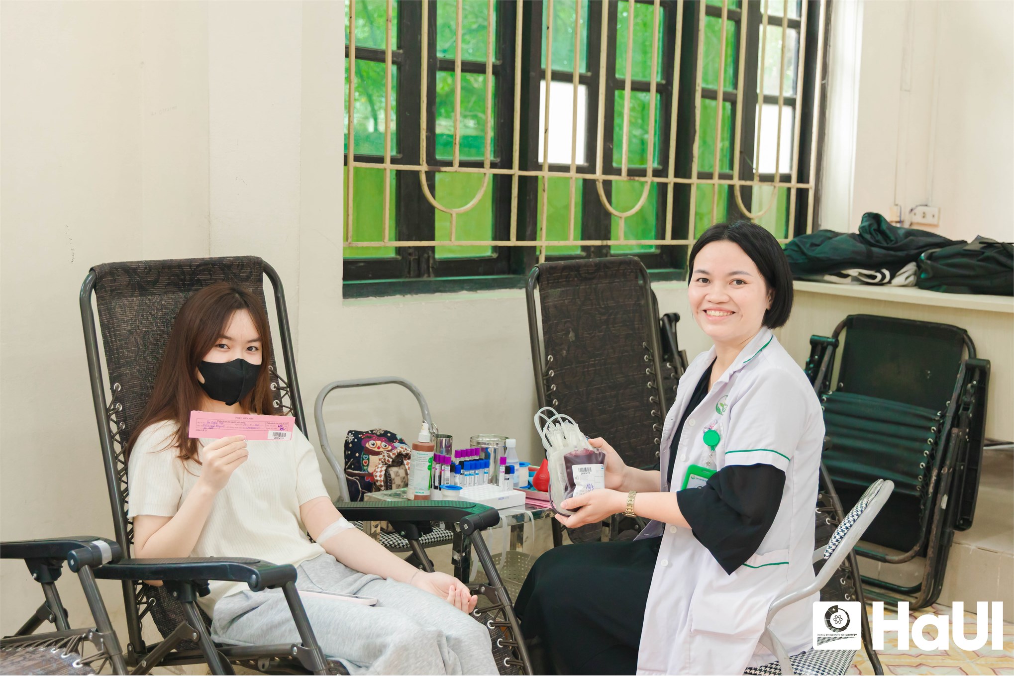 Xuân hồng HaUI: Trao yêu thương - Gieo sự sống