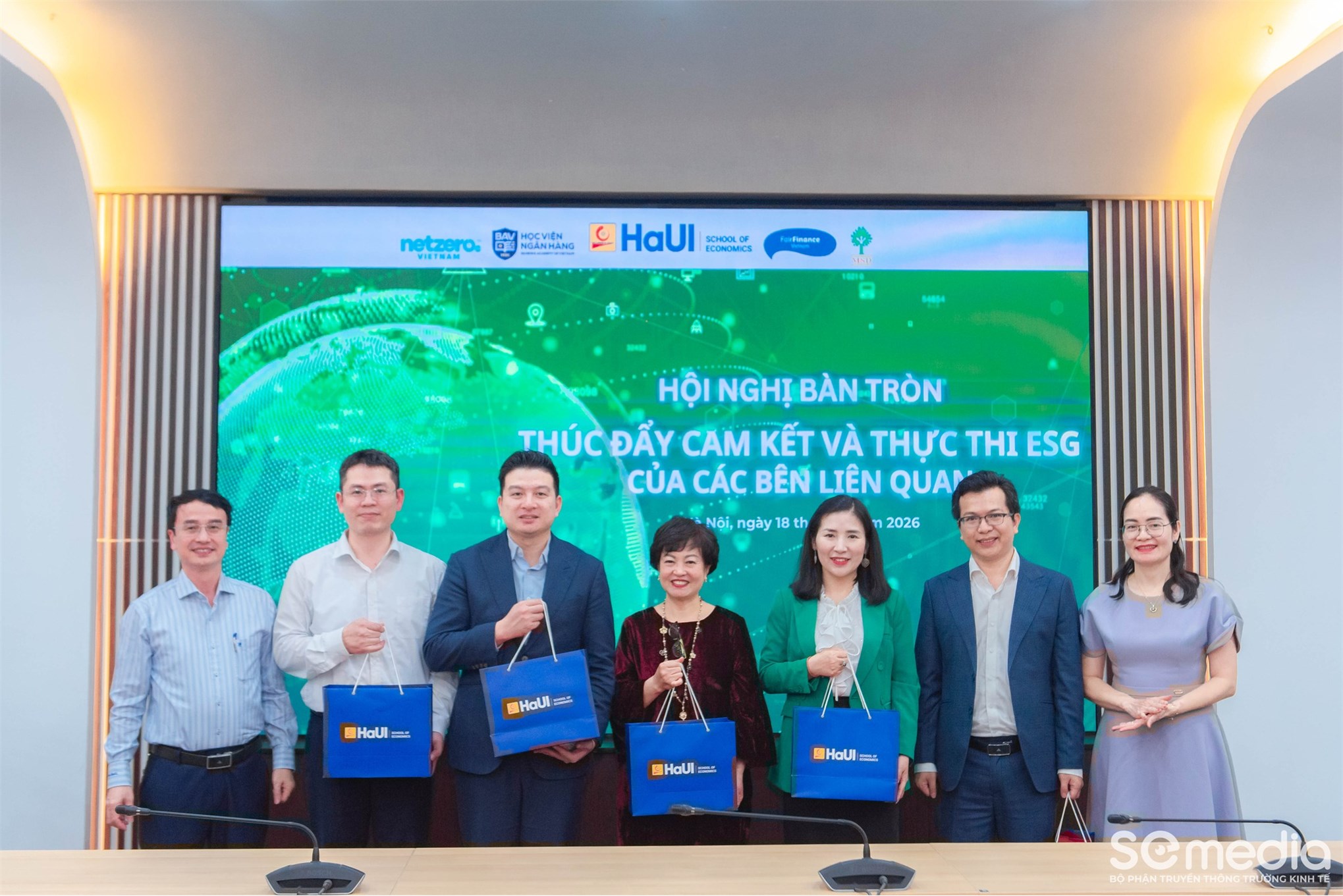 Hội nghị bàn tròn ESG: Kết nối đa chiều - Hành động vì tương lai bền vững