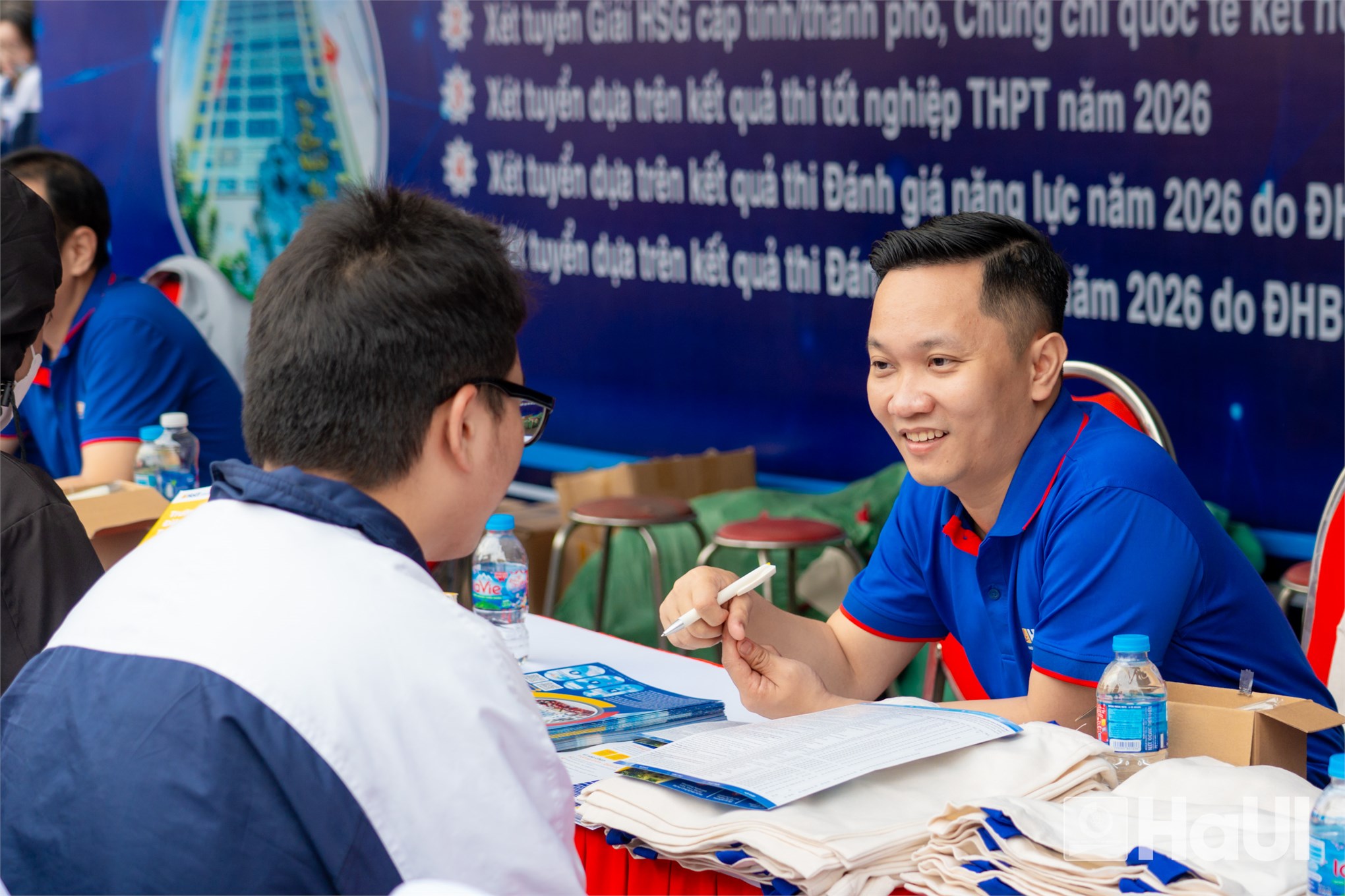 Học sinh đất Cảng `giải mã` khát vọng nghề nghiệp cùng đội ngũ chuyên gia HaUI