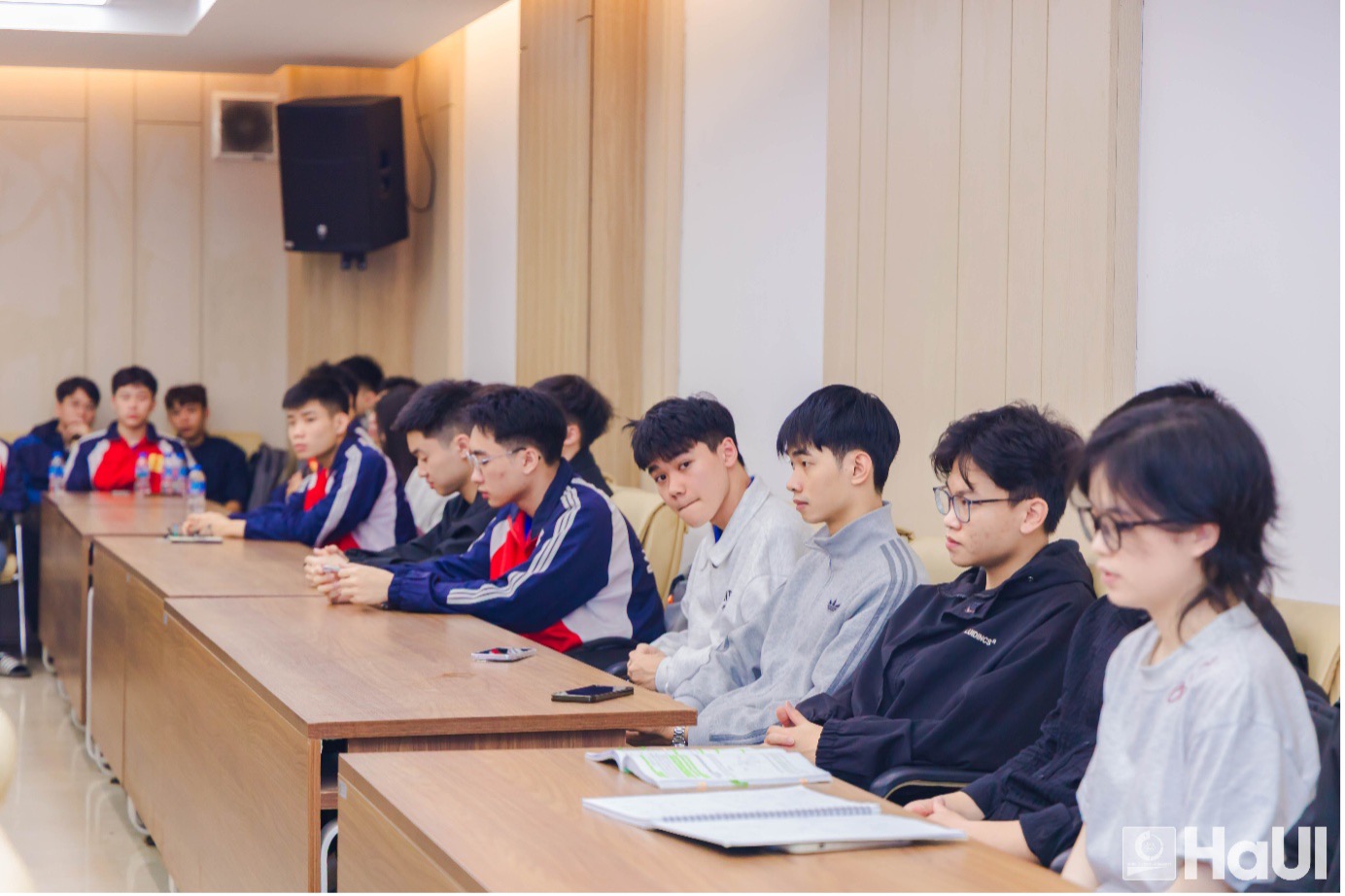 Khai mạc Olympic Cơ học cấp Đại học năm 2026: Thúc đẩy tư duy kỹ thuật và đổi mới sáng tạo