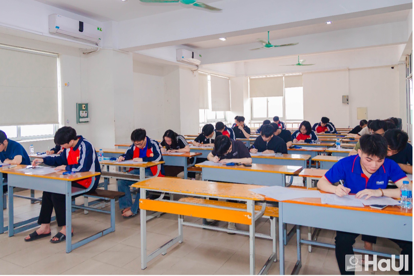 Khai mạc Olympic Cơ học cấp Đại học năm 2026: Thúc đẩy tư duy kỹ thuật và đổi mới sáng tạo