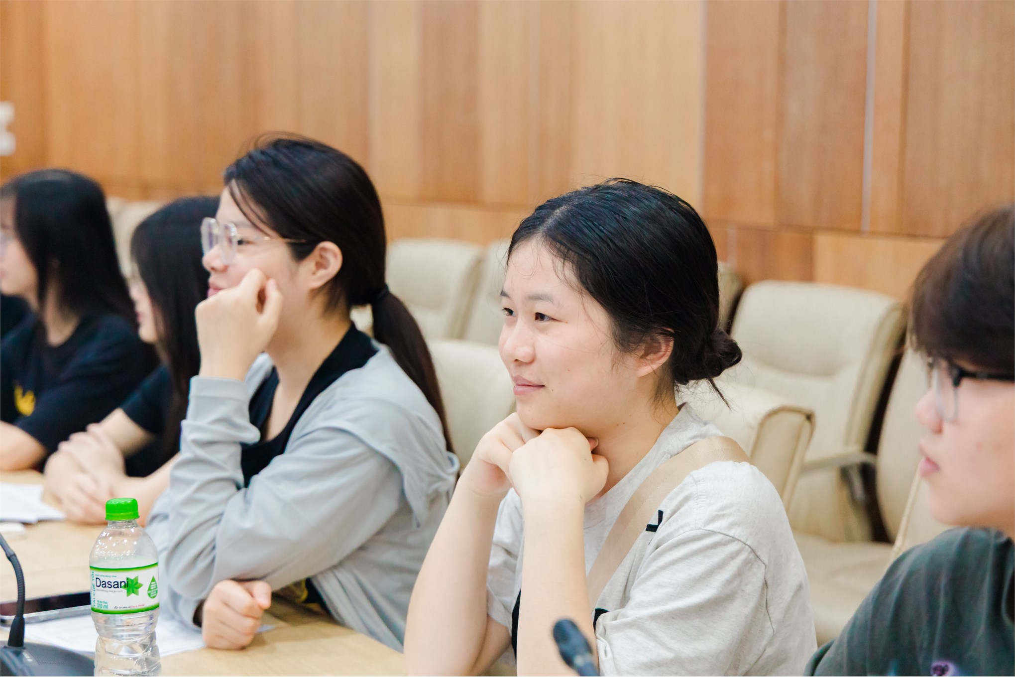 Đại học Công nghiệp Hà Nội chào đón đoàn giảng viên, học sinh Trường Hoa Kiều Quảng Tây (Trung Quốc) sang giao lưu, học tập