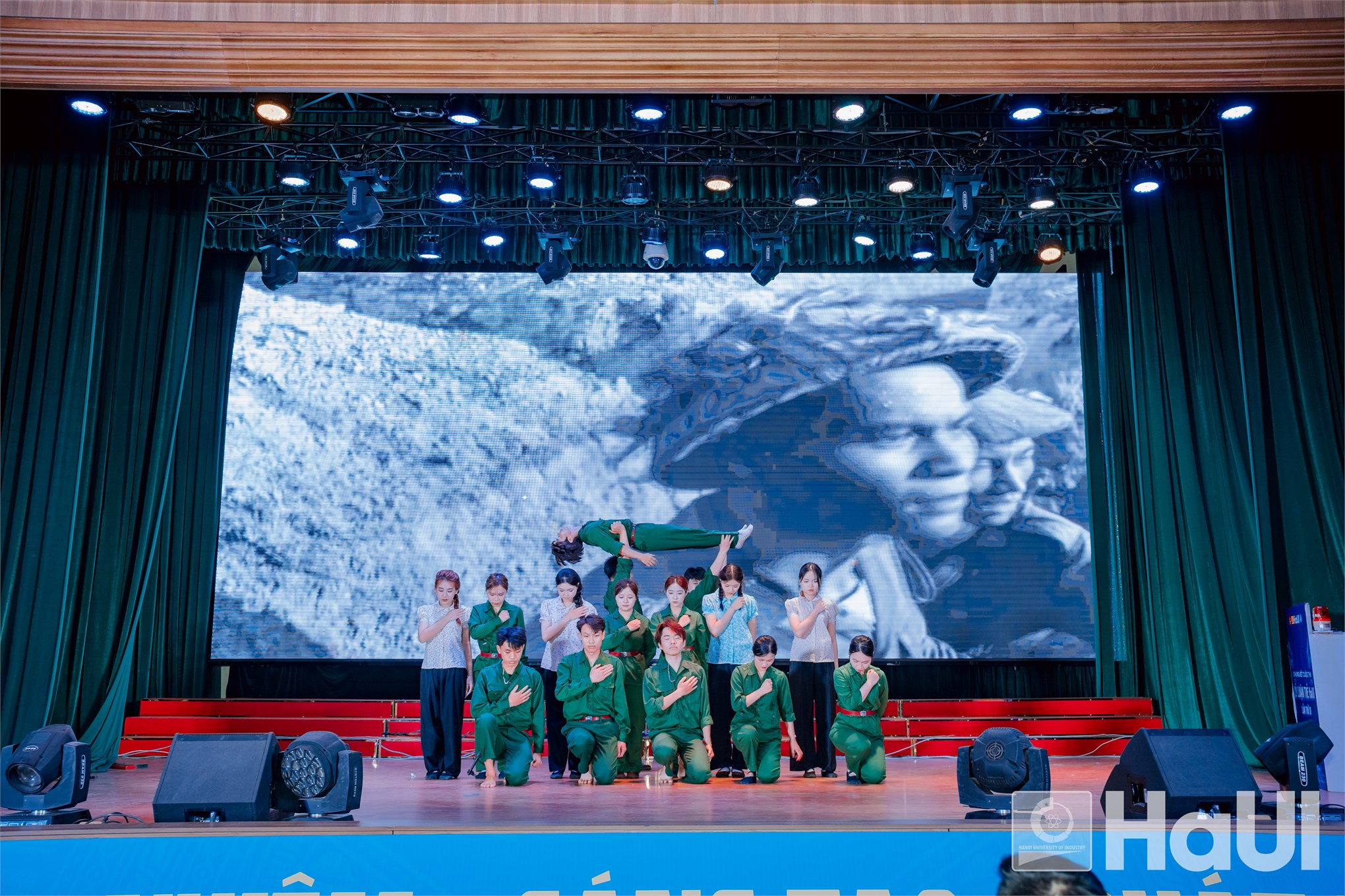 Chung kết Cuộc thi Lý luận trẻ HaUI lần thứ III: Lan tỏa bản lĩnh chính trị và khát vọng cống hiến của sinh viên HaUI