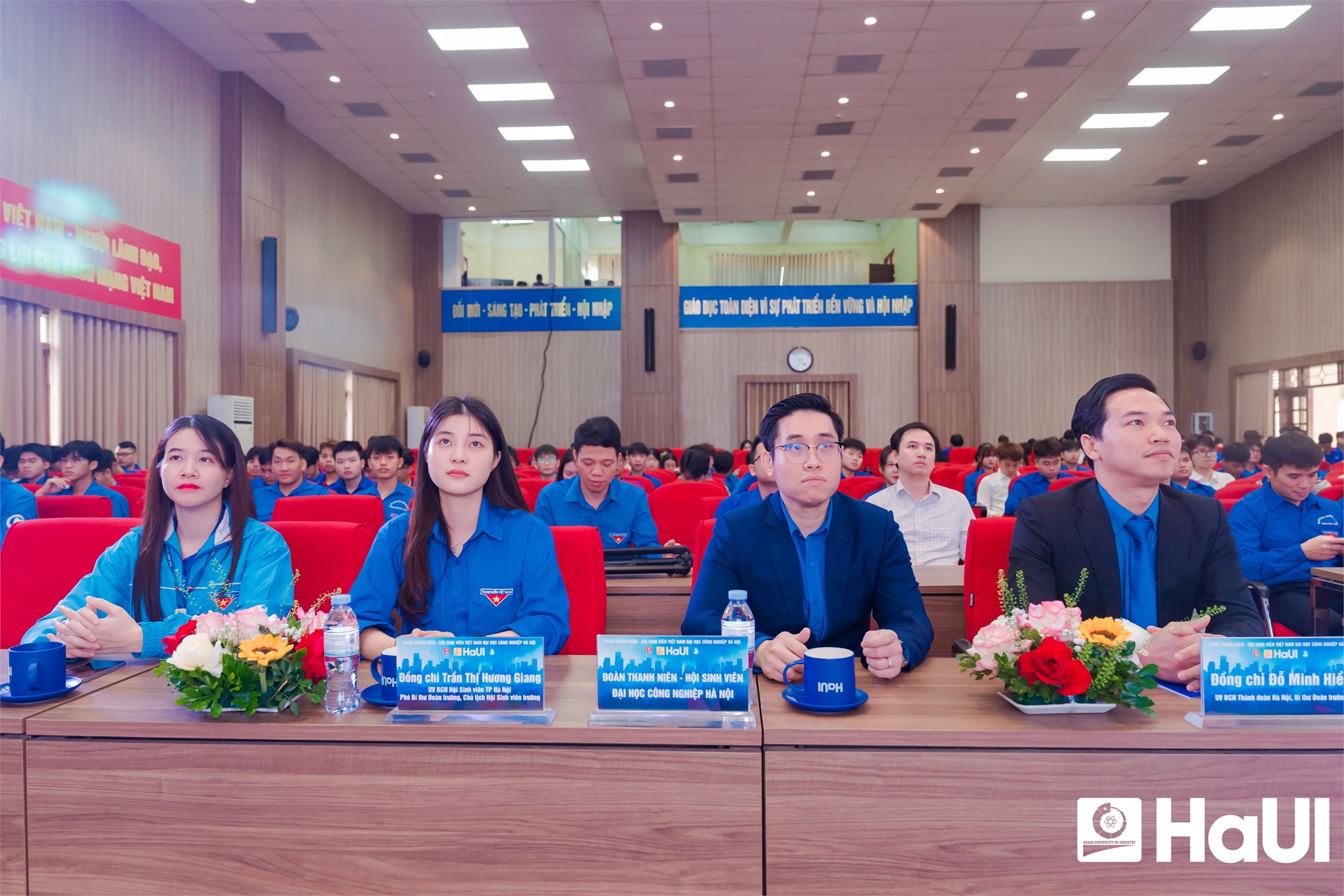 Rực lửa khát vọng thanh niên: Tuổi trẻ HaUI viết tiếp trang sử vàng 95 năm Ngày thành lập Đoàn TNCS Hồ Chí Minh