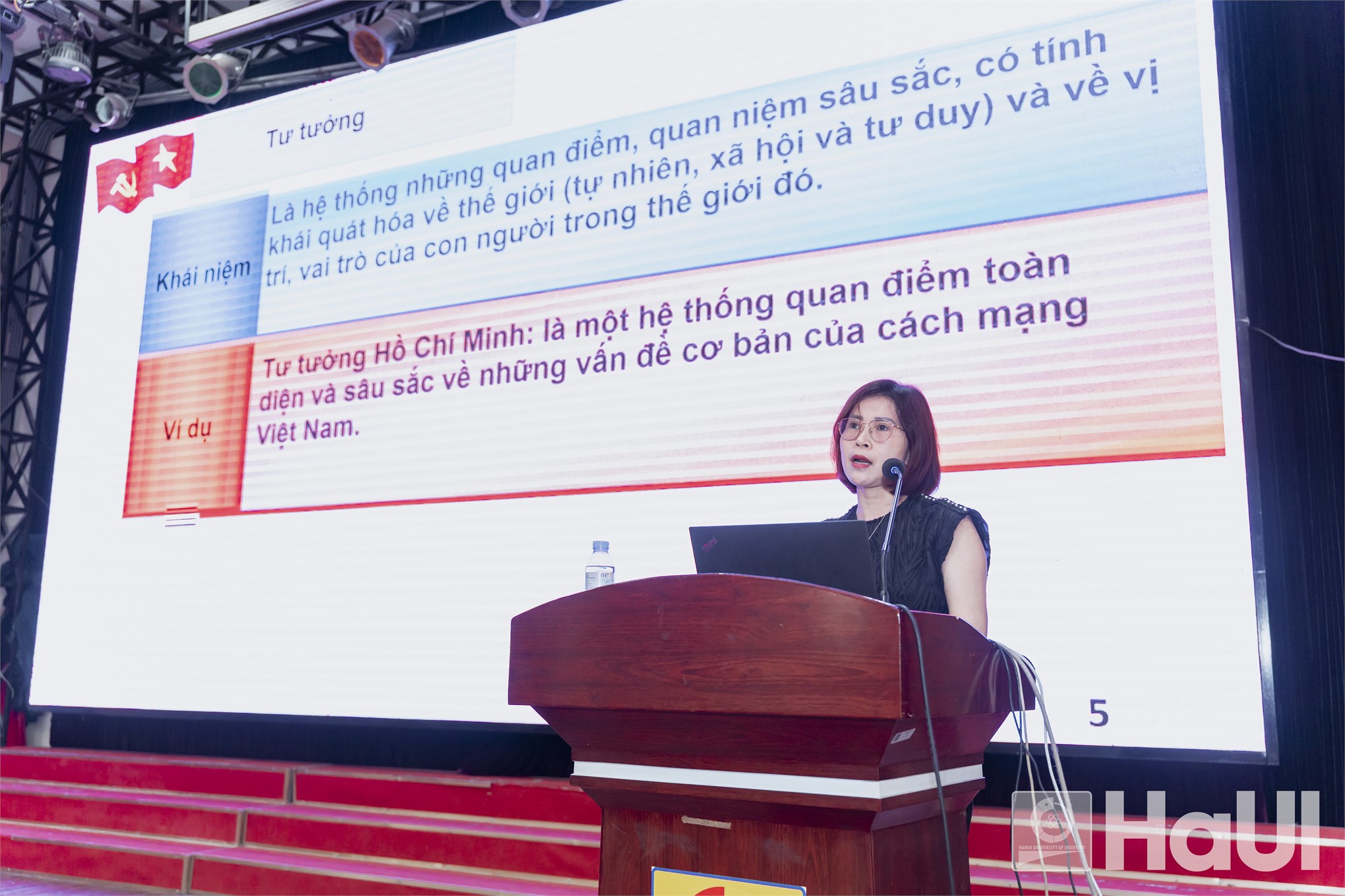 Khai giảng lớp bồi dưỡng lý luận chính trị cho đảng viên mới năm 2026