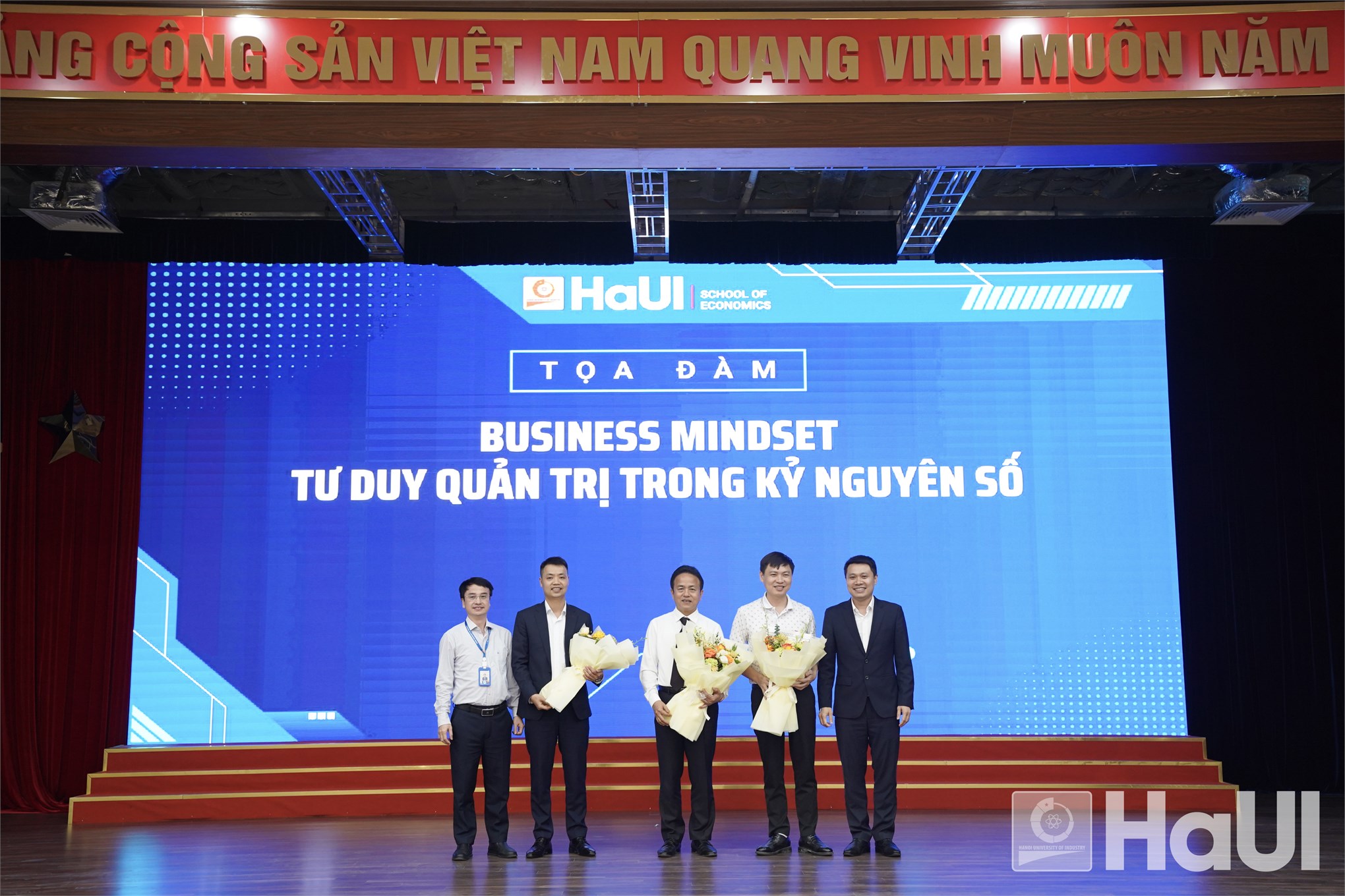 Business Mindset – Tư duy quản trị trong kỷ nguyên số: Từ nhận thức đến hành động