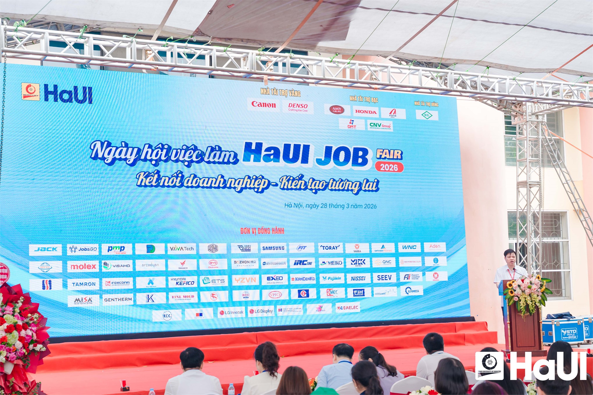 Job Fair 2026 tại Đại học Công nghiệp Hà Nội: 70 doanh nghiệp đồng hành, mở rộng cơ hội cho sinh viên