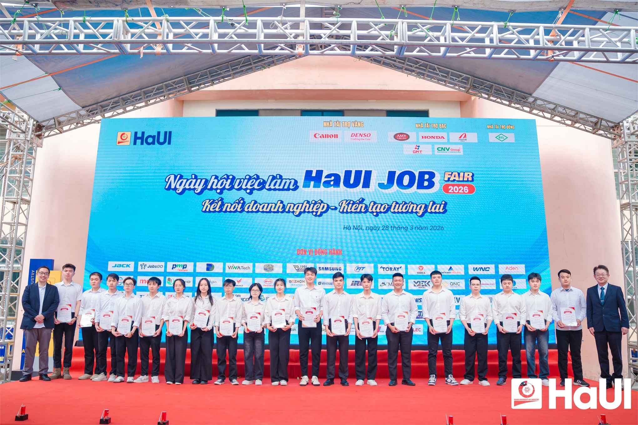 Job Fair 2026 tại Đại học Công nghiệp Hà Nội: 70 doanh nghiệp đồng hành, mở rộng cơ hội cho sinh viên