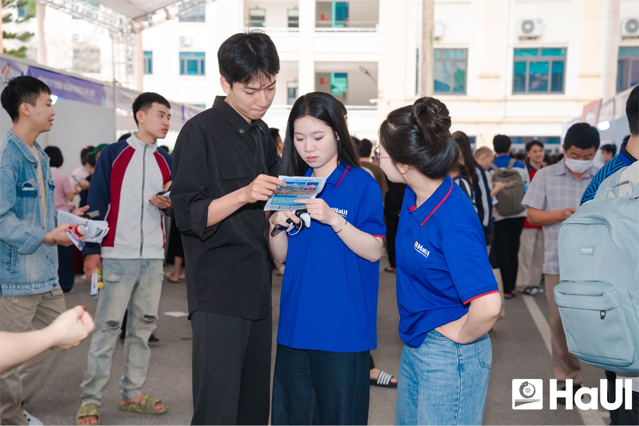 Job Fair 2026 tại Đại học Công nghiệp Hà Nội: 70 doanh nghiệp đồng hành, mở rộng cơ hội cho sinh viên