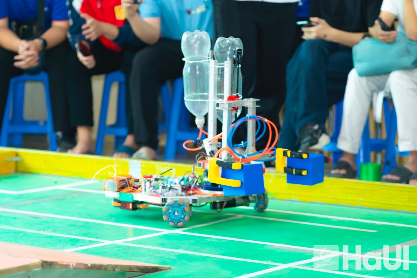 Robot Mini “Robot gắp phôi” 2026: Mở ra không gian thực hành cho sinh viên HaUI