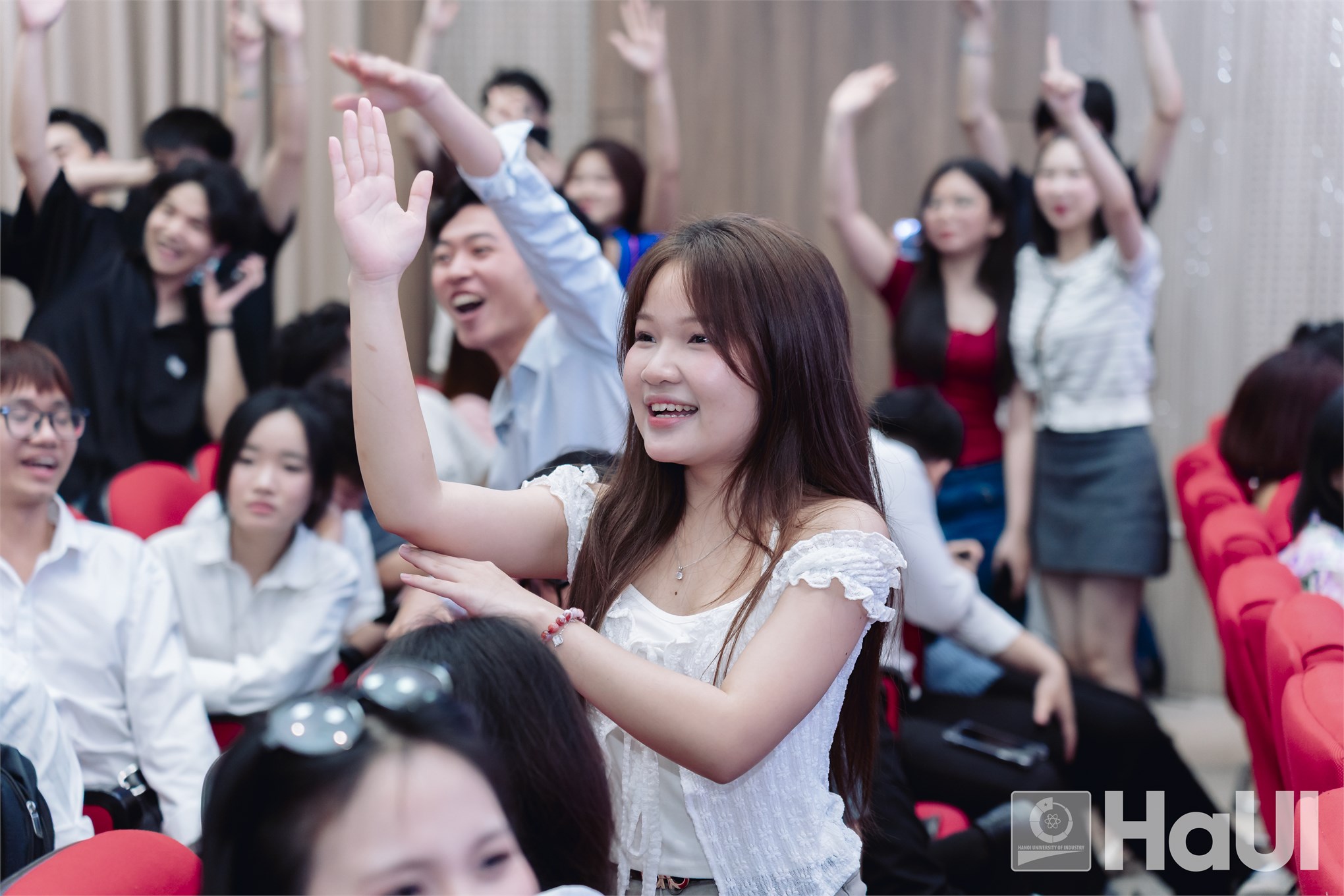 Sôi động Chung kết Cuộc thi `Tìm hiểu chủ trương, đường lối, chính sách, pháp luật về Khởi nghiệp` 2026