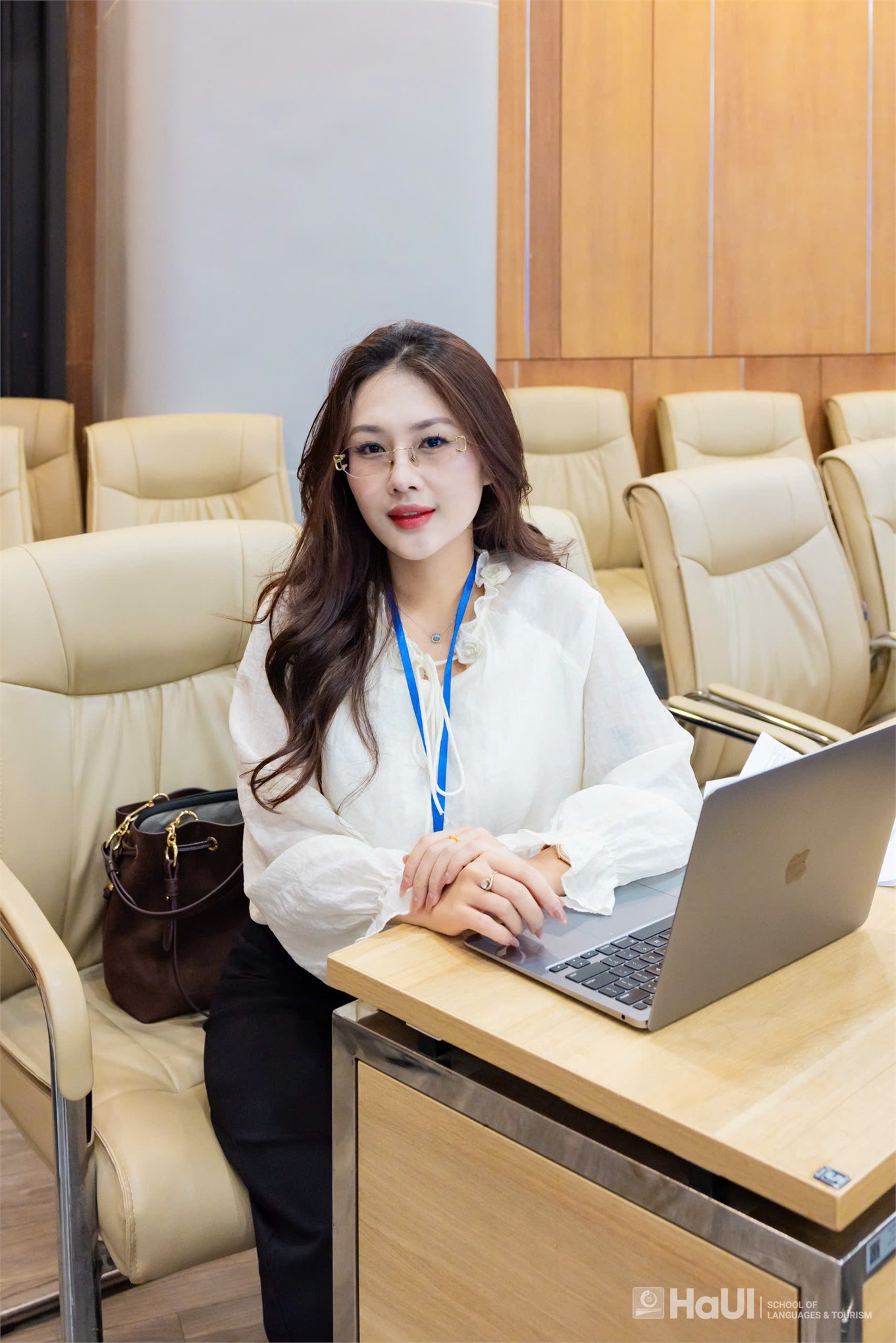 Ứng xử trên không gian mạng: Chuẩn mực bắt đầu từ mỗi cá nhân