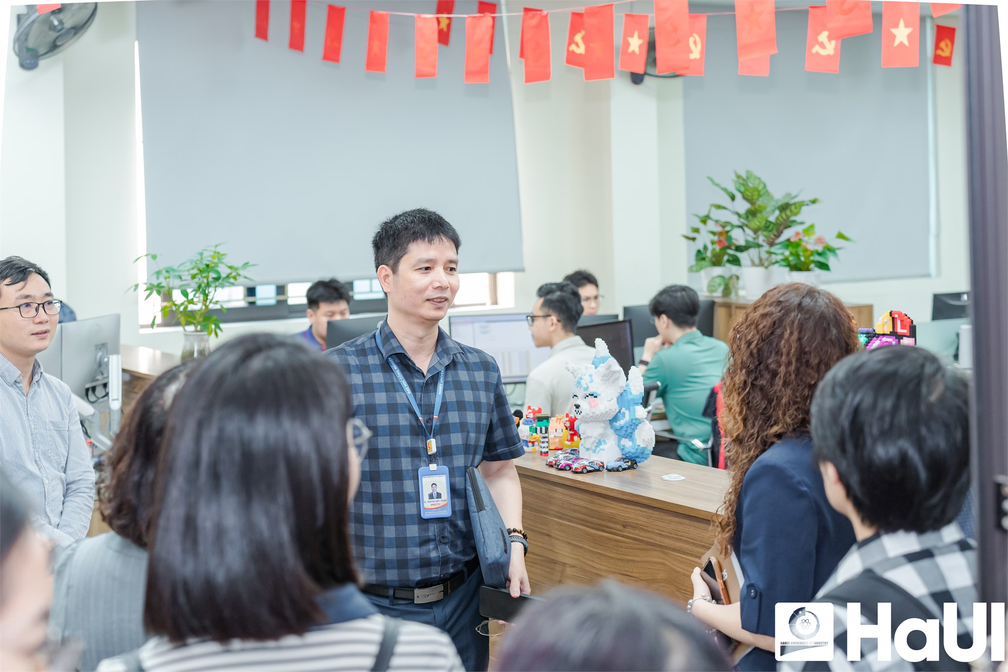 Kết nối hợp tác giữa Trường Đại học Y Hà Nội và Đại học Công nghiệp Hà Nội trong quản trị đại học và chuyển đổi số