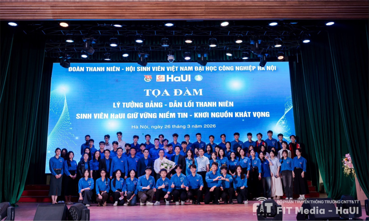 [giadinhxahoi] Dấu ấn đậm nét của tuổi trẻ HaUI từ chuỗi hoạt động ‘Hành trình tuổi trẻ vì cộng đồng’