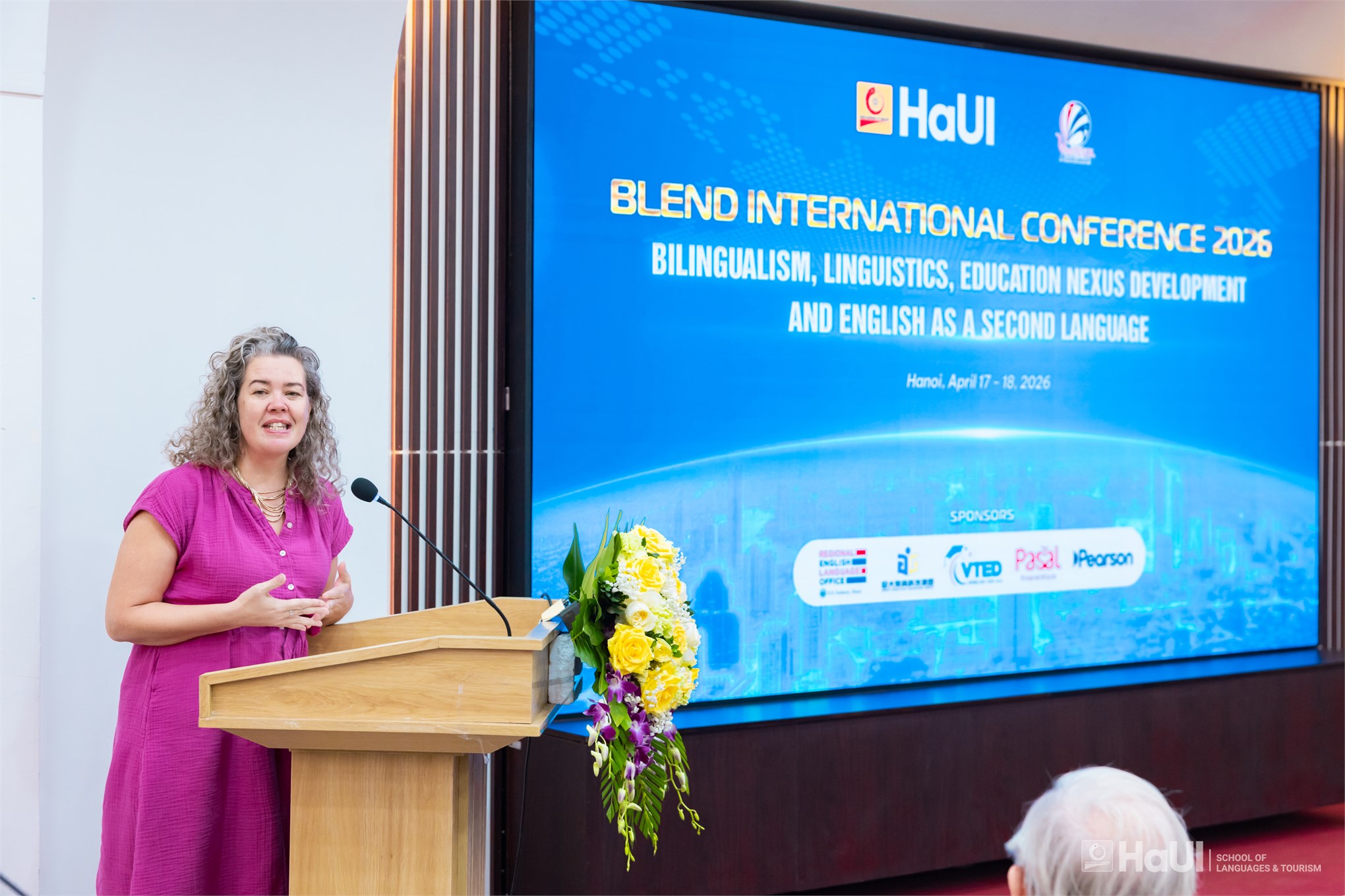 Đưa tiếng Anh trở thành ngôn ngữ thứ hai: Thúc đẩy từ học thuật, đột phá từ công nghệ