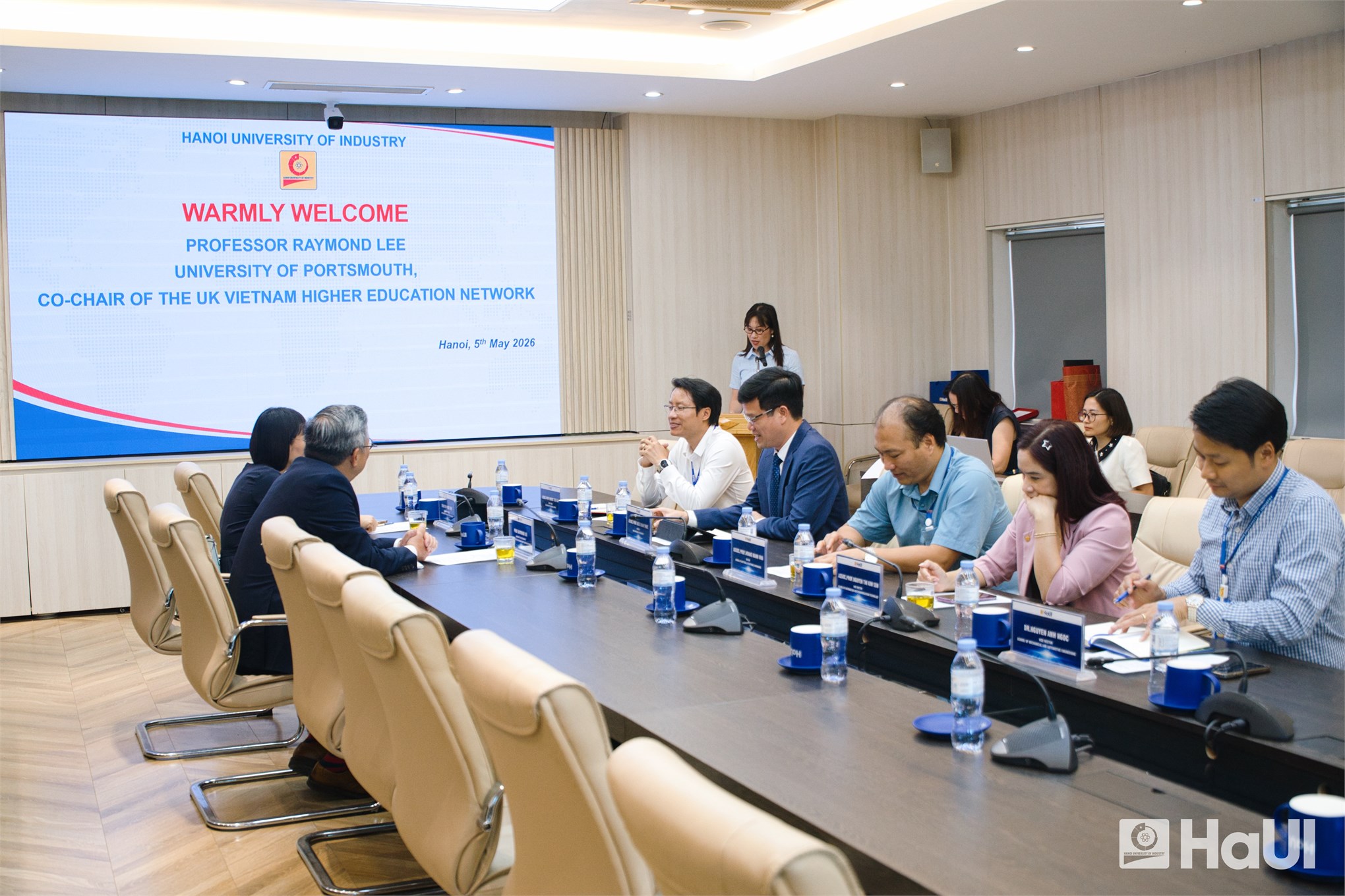 Đại học Công nghiệp Hà Nội và Đại học Portsmouth (Anh Quốc) mở rộng không gian hợp tác nghiên cứu học thuật