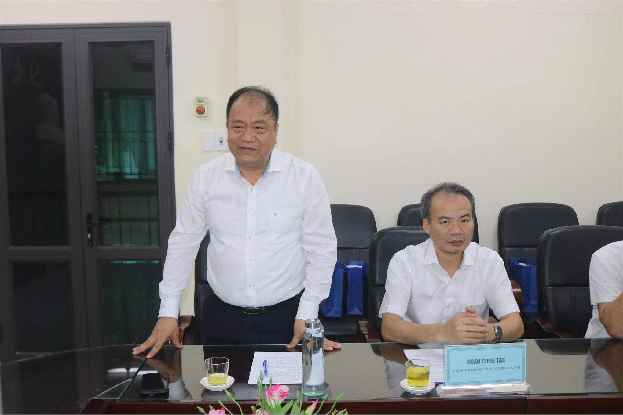Tăng cường hợp tác đào tạo, nghiên cứu khoa học và chuyển đổi số giữa Đại học Công nghiệp Hà Nội và Trường Cao đẳng Sơn La