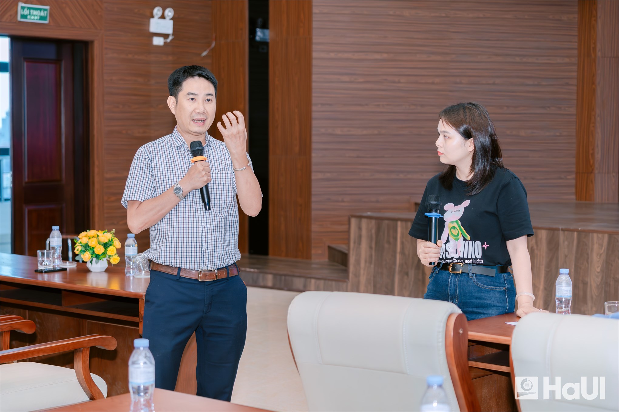 Sinh viên Khoa Công nghệ May và Thiết kế thời trang: Workshop cơ hội nghề nghiệp cùng Công ty Cổ phần Đầu tư Quốc tế Thagaco
