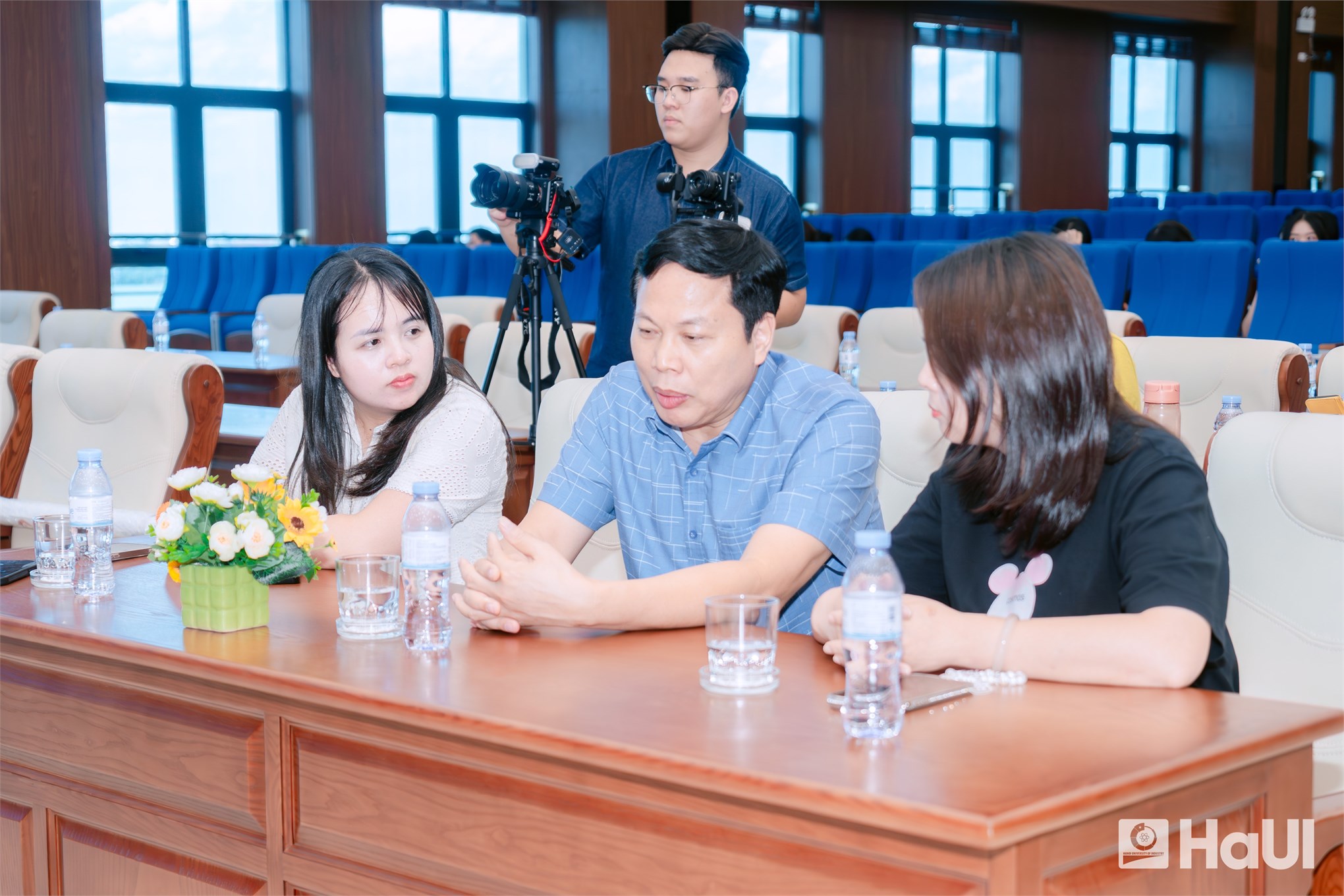 Sinh viên Khoa Công nghệ May và Thiết kế thời trang: Workshop cơ hội nghề nghiệp cùng Công ty Cổ phần Đầu tư Quốc tế Thagaco