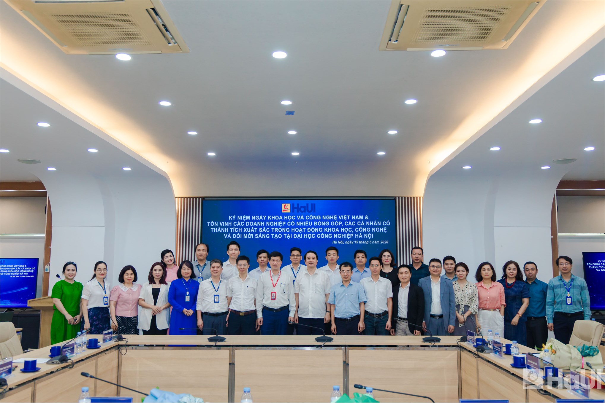 Kỷ niệm Ngày Khoa học và Công nghệ Việt Nam: HaUI tôn vinh các nhà khoa học và doanh nghiệp với nhiều đóng góp xuất sắc