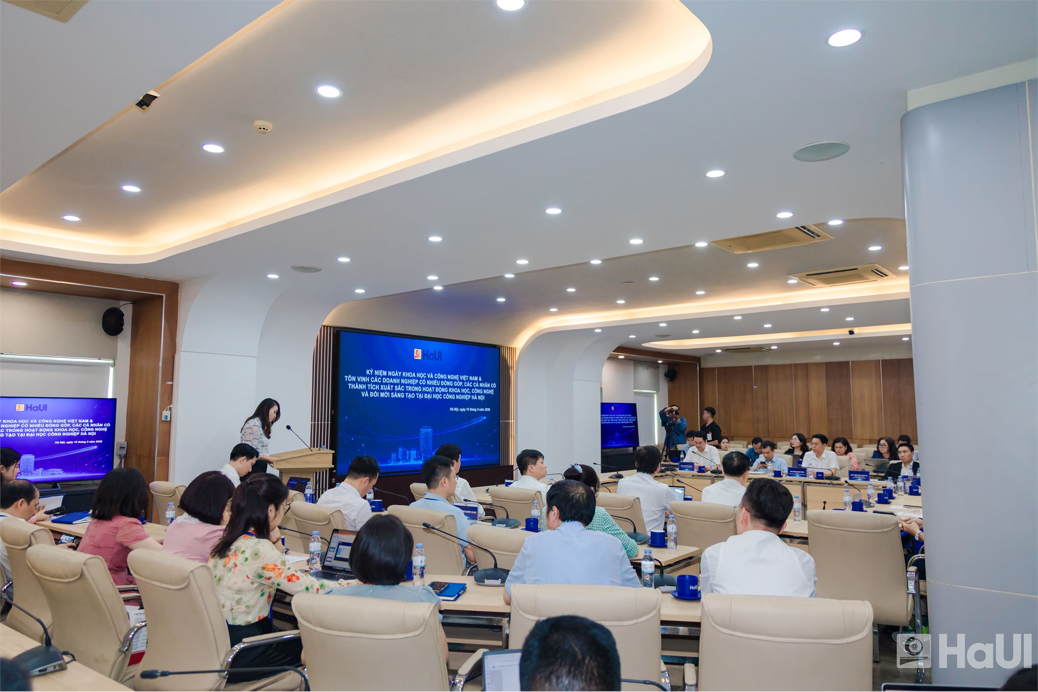 Kỷ niệm Ngày Khoa học và Công nghệ Việt Nam: HaUI tôn vinh các nhà khoa học và doanh nghiệp với nhiều đóng góp xuất sắc
