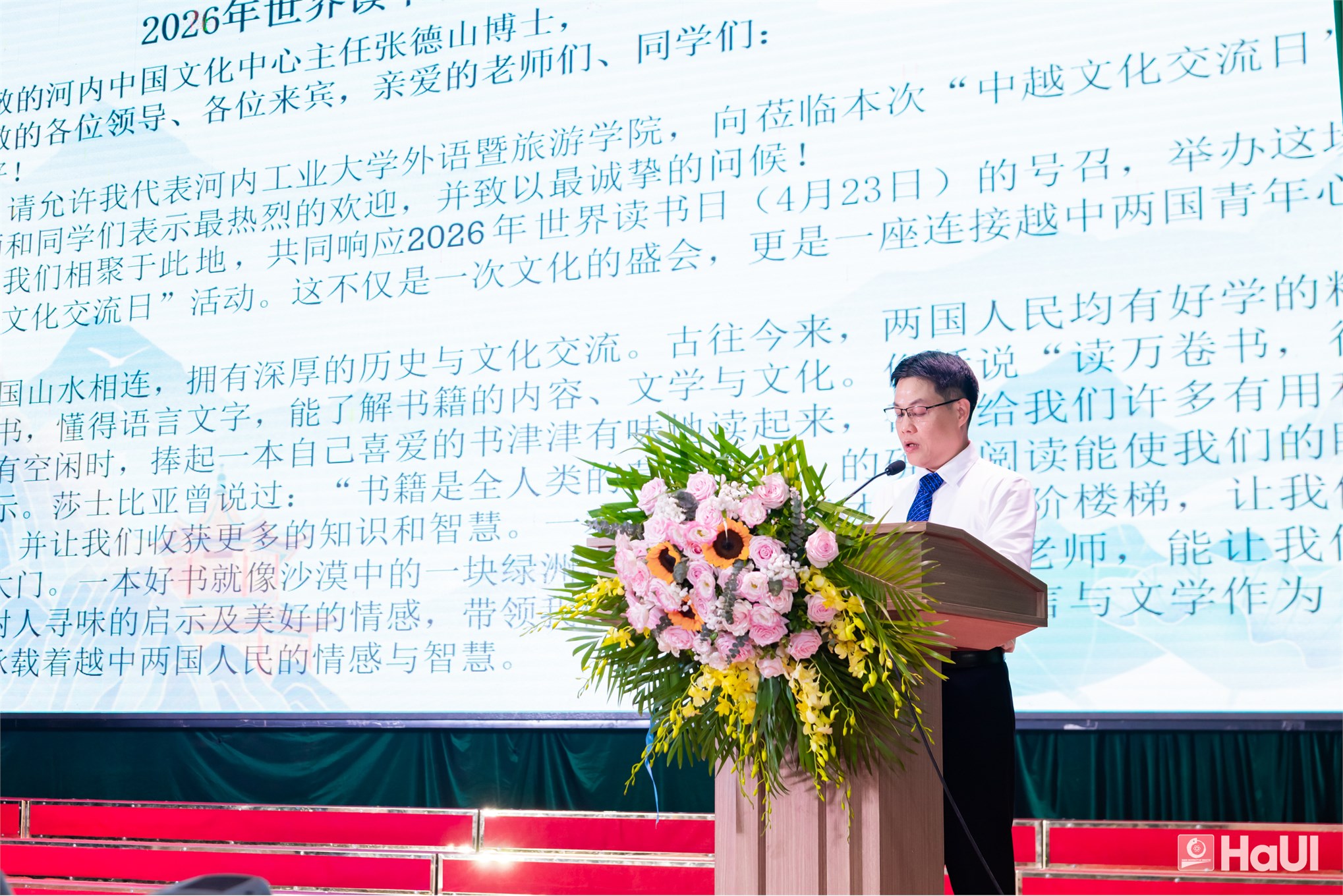 Rực rỡ sắc màu giao lưu văn hóa Việt - Trung: Nơi khát vọng tuổi trẻ hòa cùng không gian văn hóa đọc toàn cầu