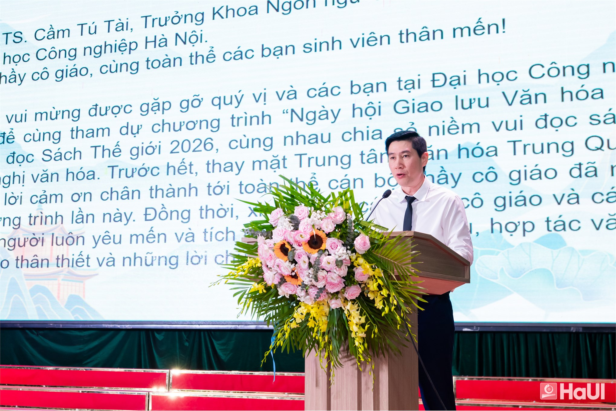 Rực rỡ sắc màu giao lưu văn hóa Việt - Trung: Nơi khát vọng tuổi trẻ hòa cùng không gian văn hóa đọc toàn cầu
