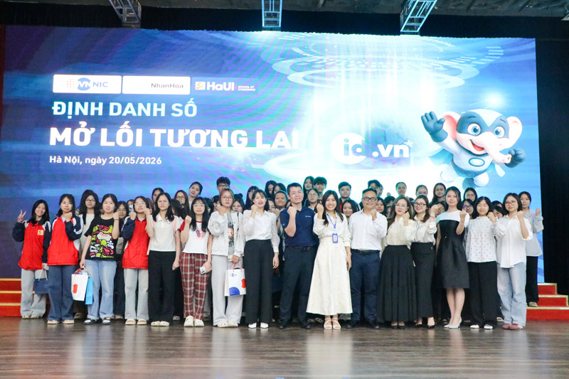 [nhanhoa] “Định danh số - Mở lối tương lai” cho sinh viên HaUI