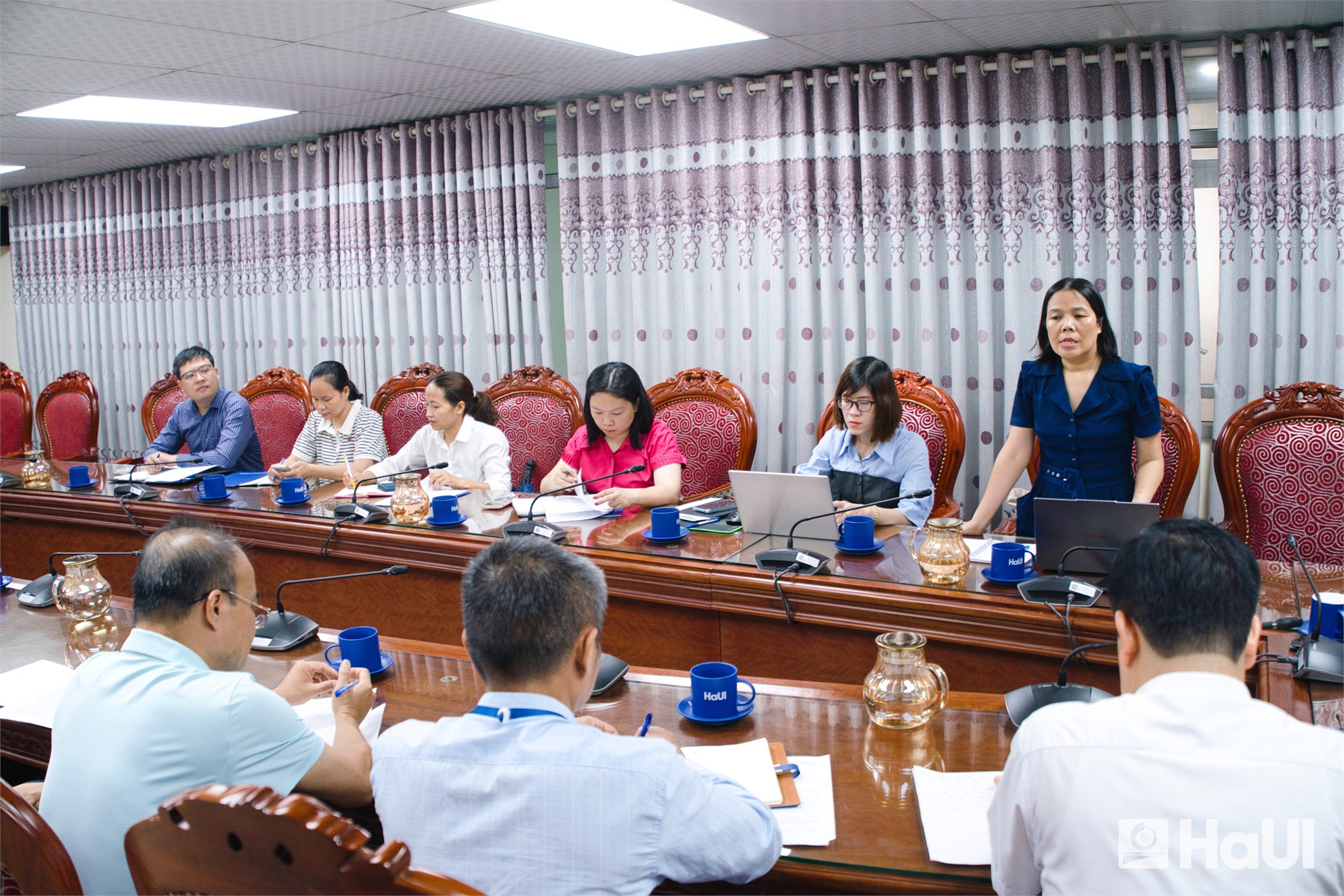 HaUI làm việc với đoàn giám sát y tế thành phố: Ưu tiên môi trường học đường an toàn cho hơn 30.000 người học