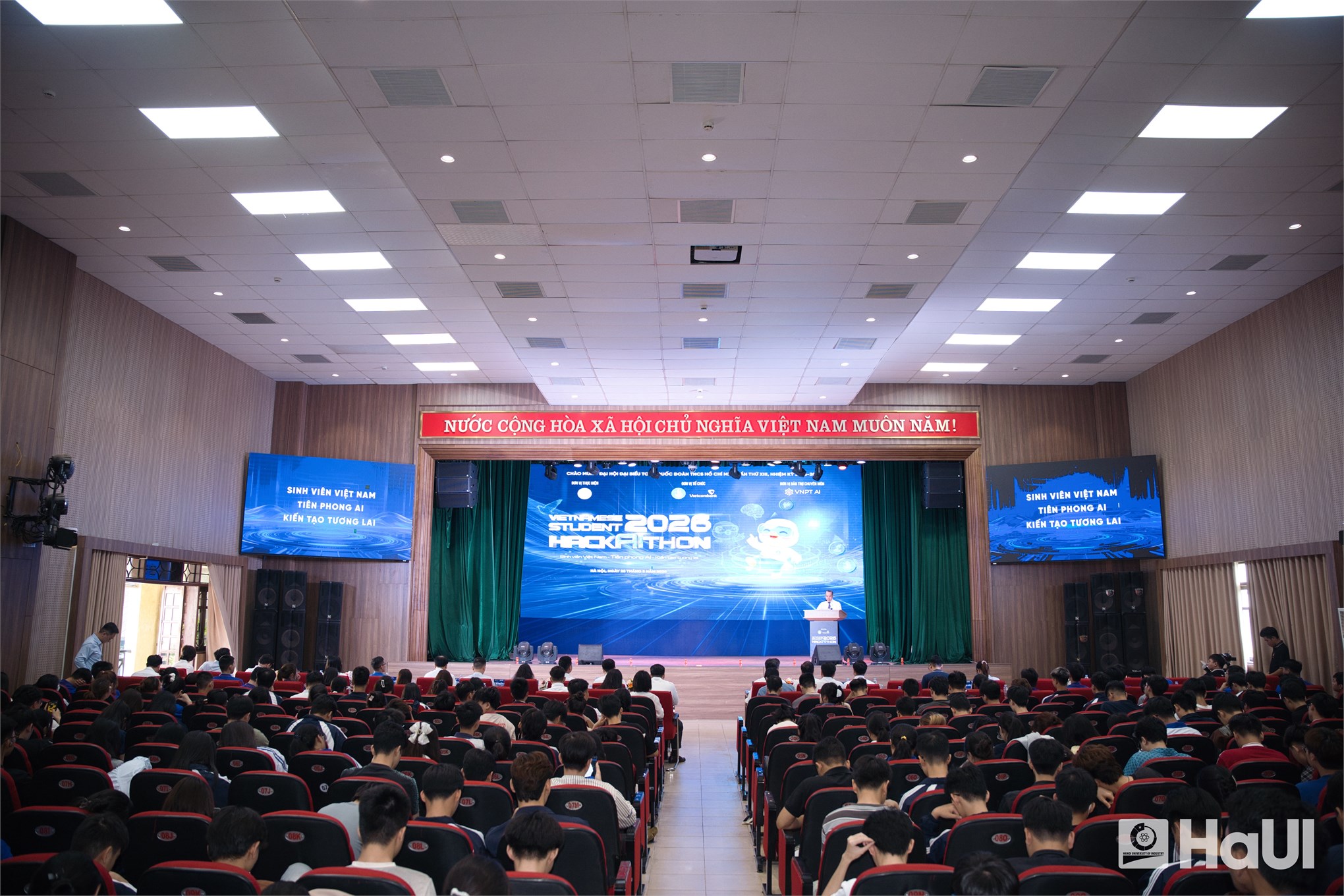 Khai mạc cuộc thi “Vietnamese Student HackAIthon 2026”: Khơi dậy tinh thần làm chủ AI của sinh viên Việt Nam