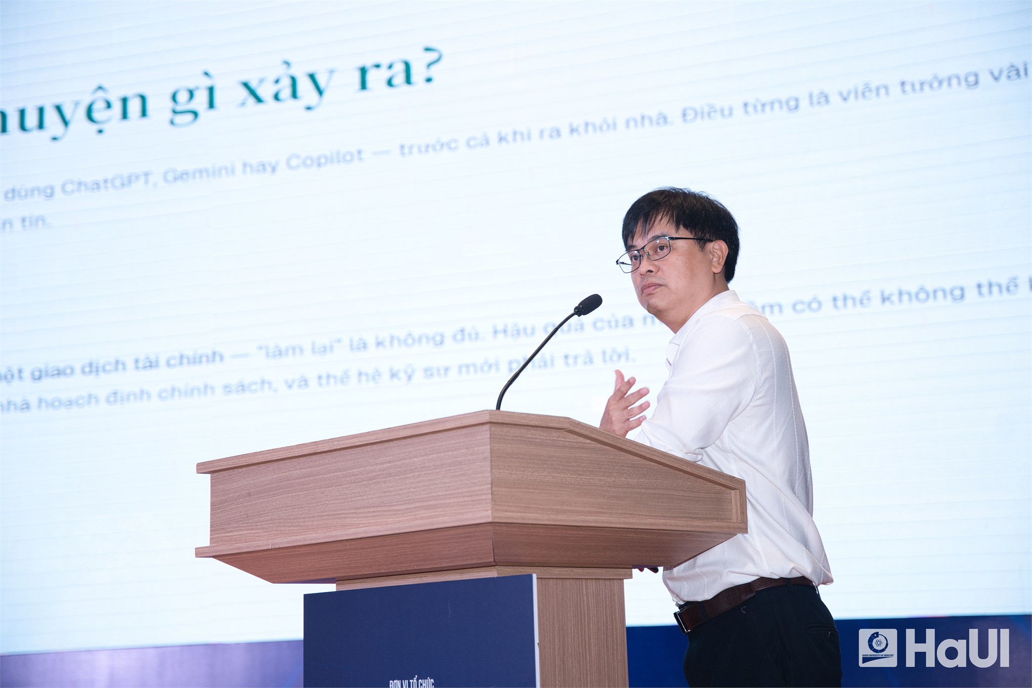 Khai mạc cuộc thi “Vietnamese Student HackAIthon 2026”: Khơi dậy tinh thần làm chủ AI của sinh viên Việt Nam