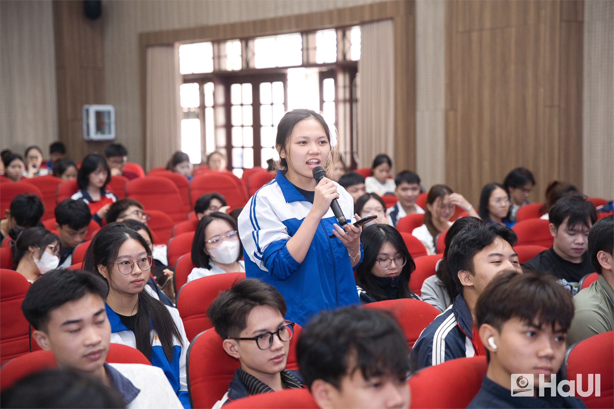 Khai mạc cuộc thi “Vietnamese Student HackAIthon 2026”: Khơi dậy tinh thần làm chủ AI của sinh viên Việt Nam