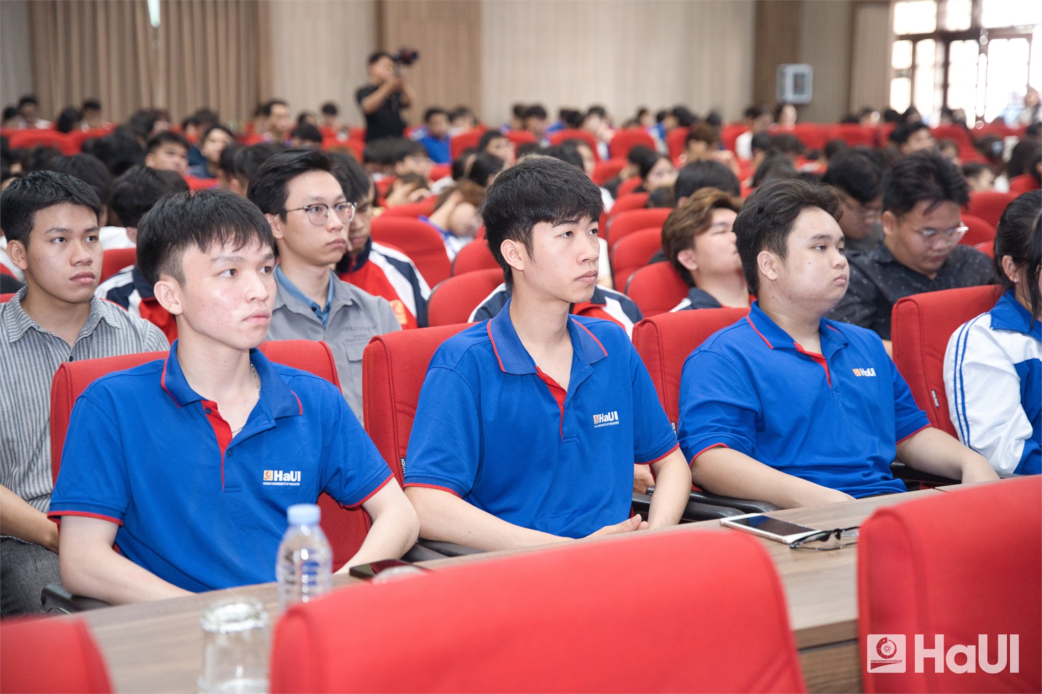 Khai mạc cuộc thi “Vietnamese Student HackAIthon 2026”: Khơi dậy tinh thần làm chủ AI của sinh viên Việt Nam