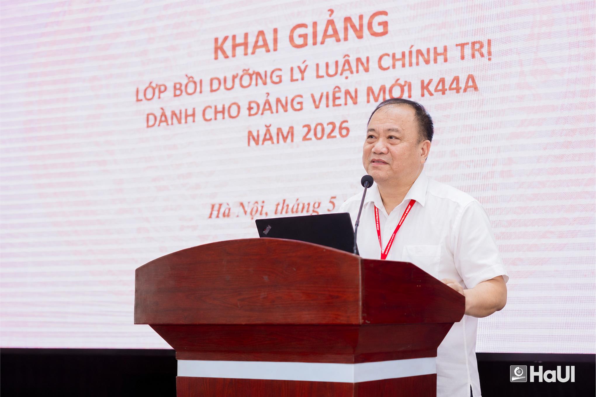 291 quần chúng ưu tú tham dự lớp Bồi dưỡng lý luận chính trị năm 2026