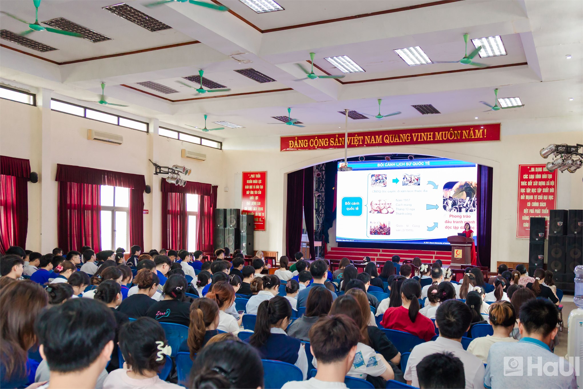 291 quần chúng ưu tú tham dự lớp Bồi dưỡng lý luận chính trị năm 2026