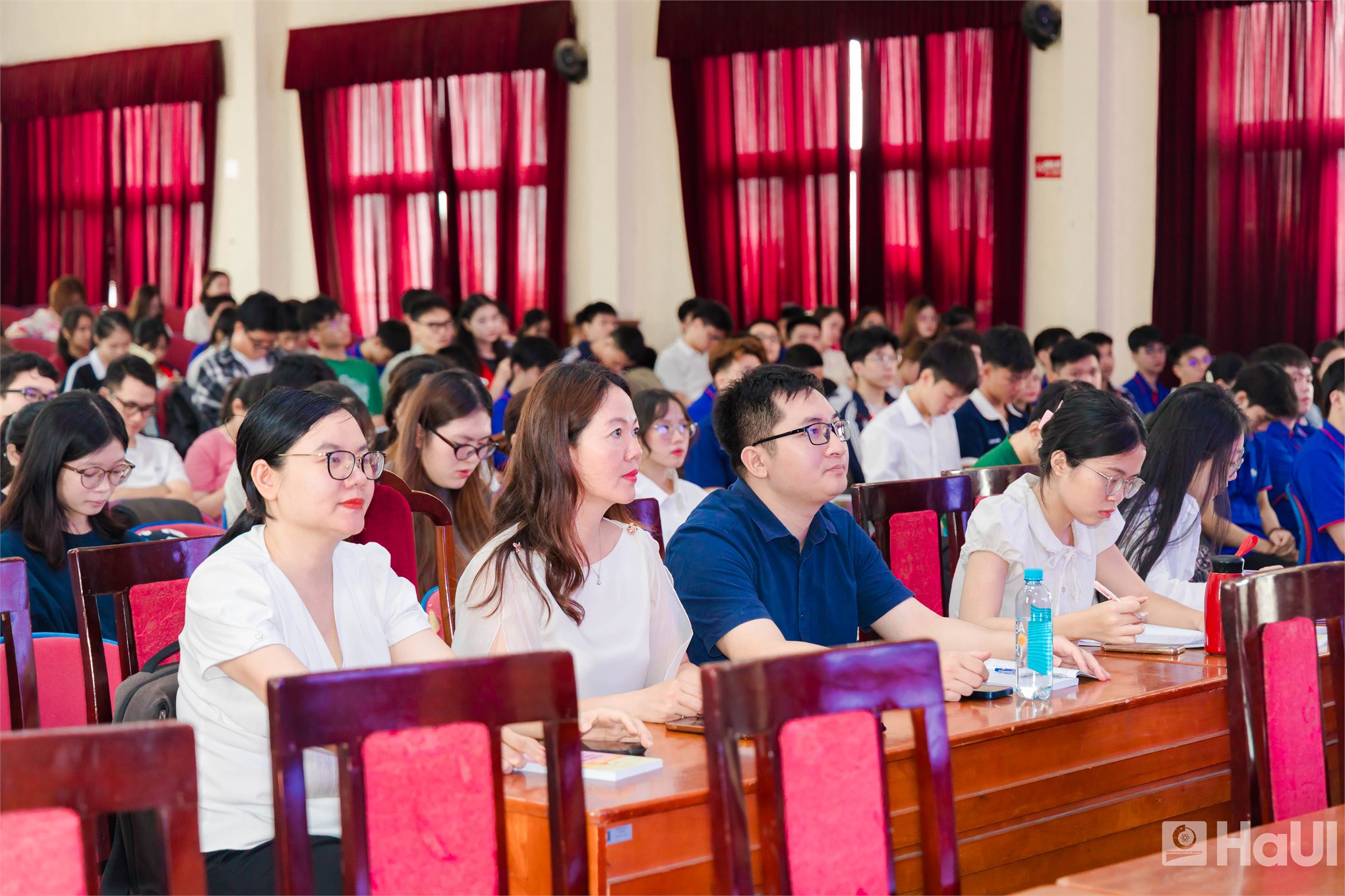 291 quần chúng ưu tú tham dự lớp Bồi dưỡng lý luận chính trị năm 2026