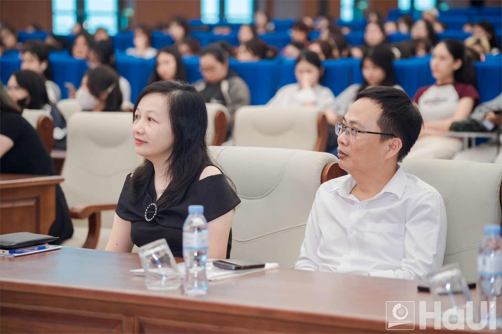 Đồ án cuối cùng, bộ sưu tập đầu tiên: Dấu mốc trưởng thành của sinh viên Khoa Công nghệ May và Thiết kế Thời trang