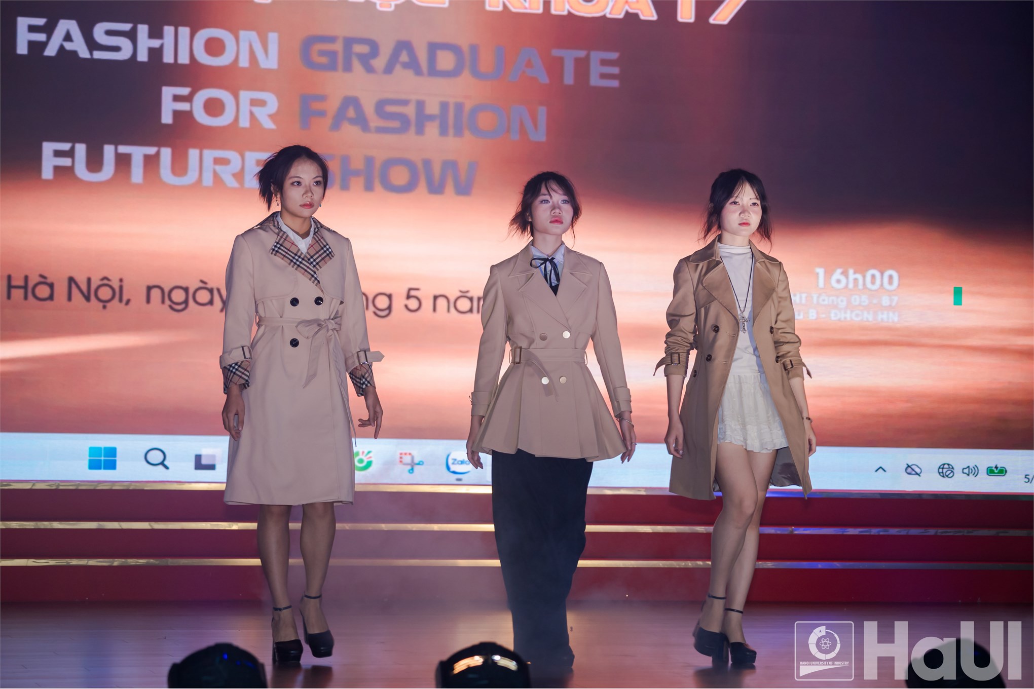Đồ án cuối cùng, bộ sưu tập đầu tiên: Dấu mốc trưởng thành của sinh viên Khoa Công nghệ May và Thiết kế Thời trang