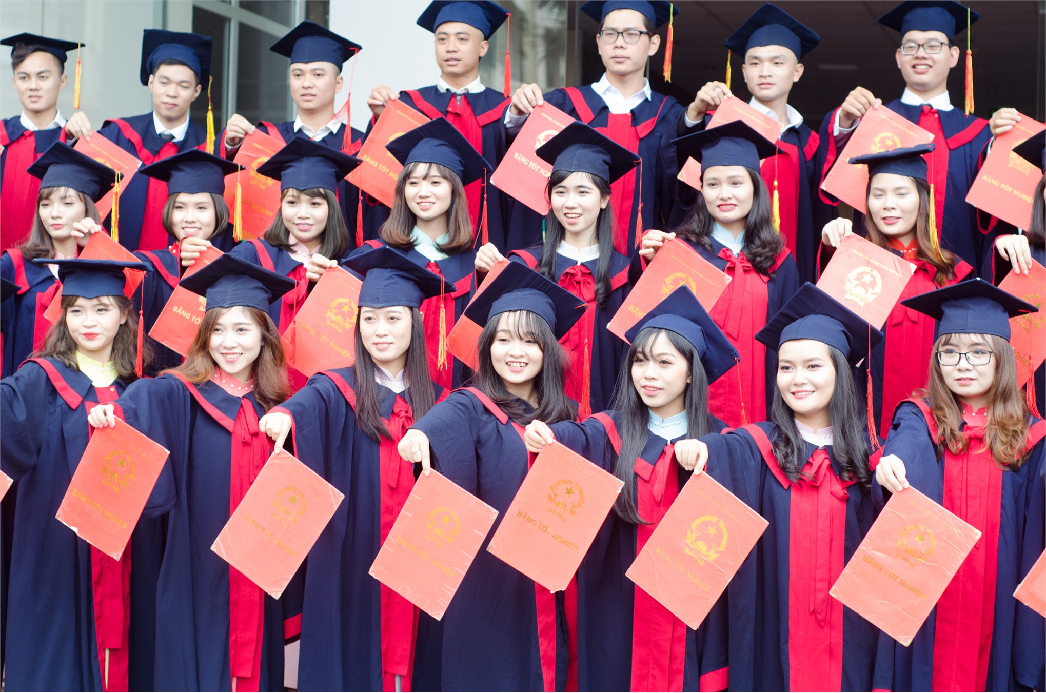 Từ giảng đường HaUI đến cô kỹ sư nghiên cứu tại Đại học top 8 thế giới