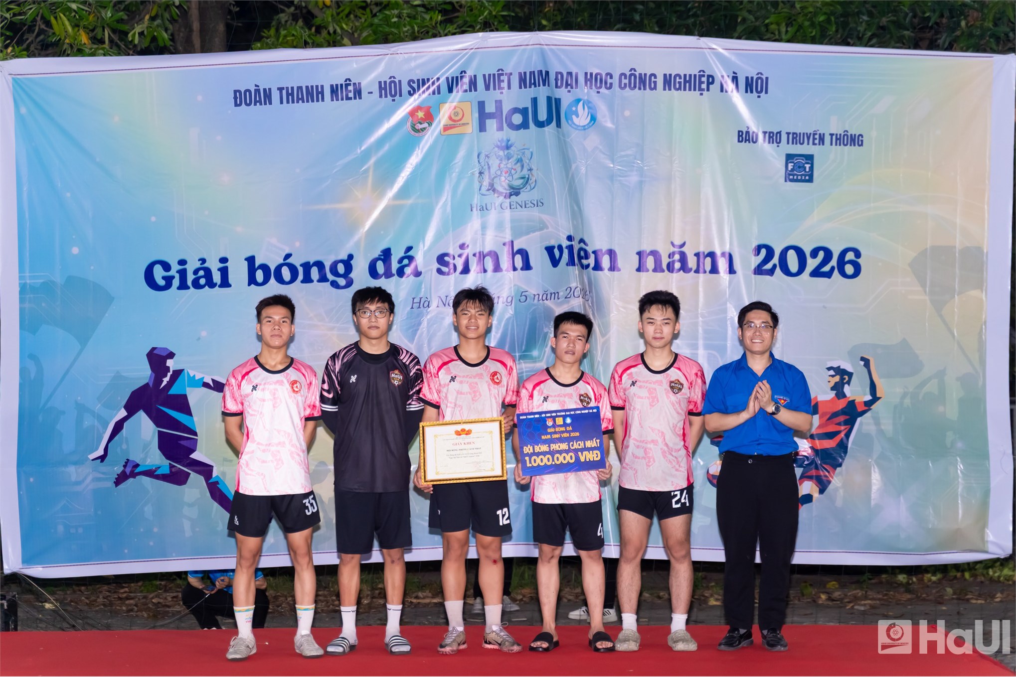 Bế mạc Giải bóng đá sinh viên HaUI 2026: Lan tỏa tinh thần thể thao và khát vọng tuổi trẻ